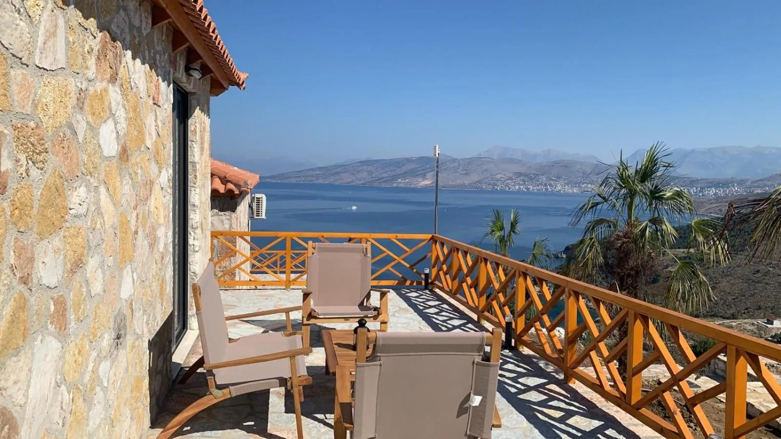 Balcony/Terrace in Santa Oliva Suites