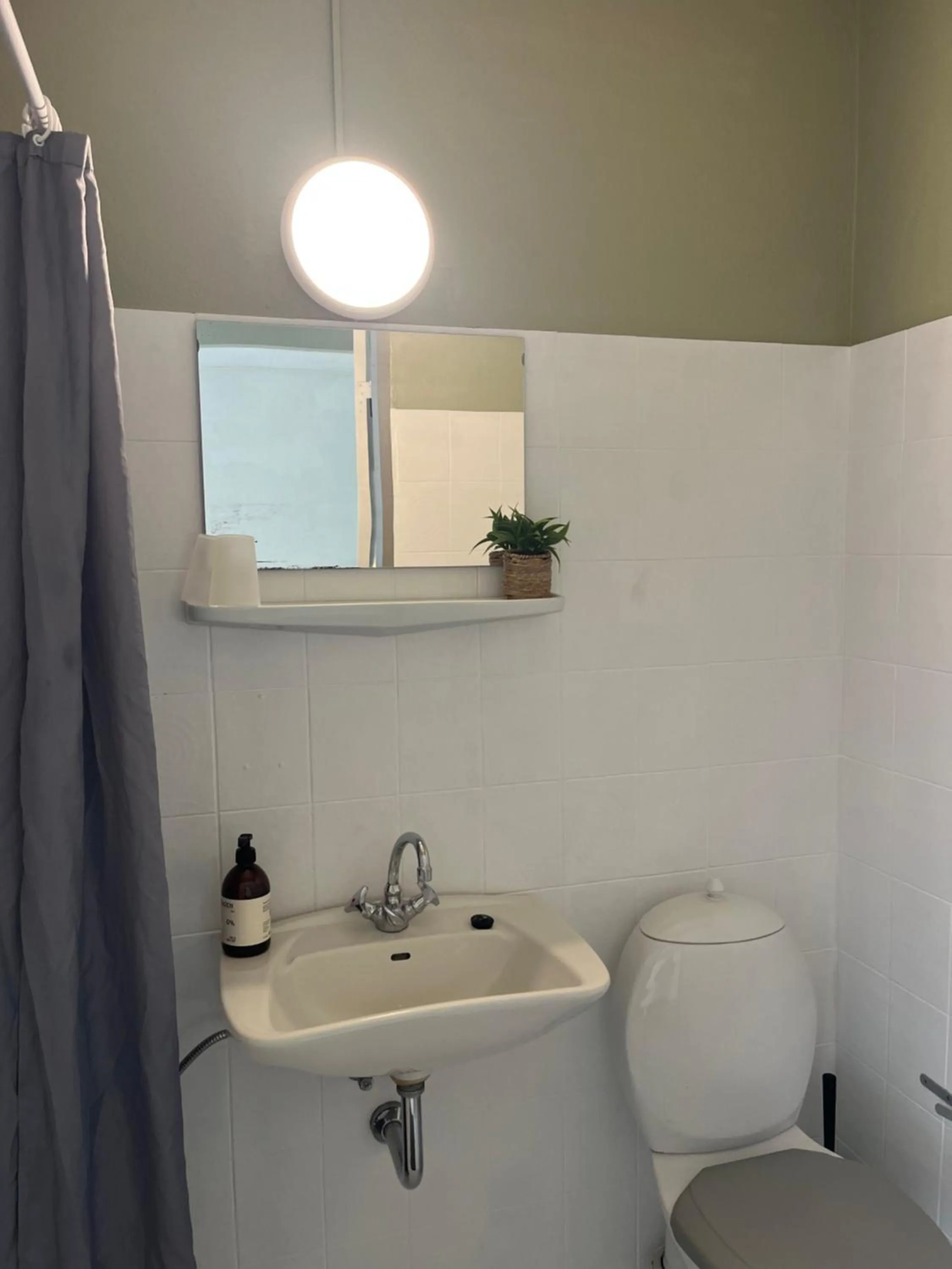 Shower in Døstrup Landevejskro & Motel