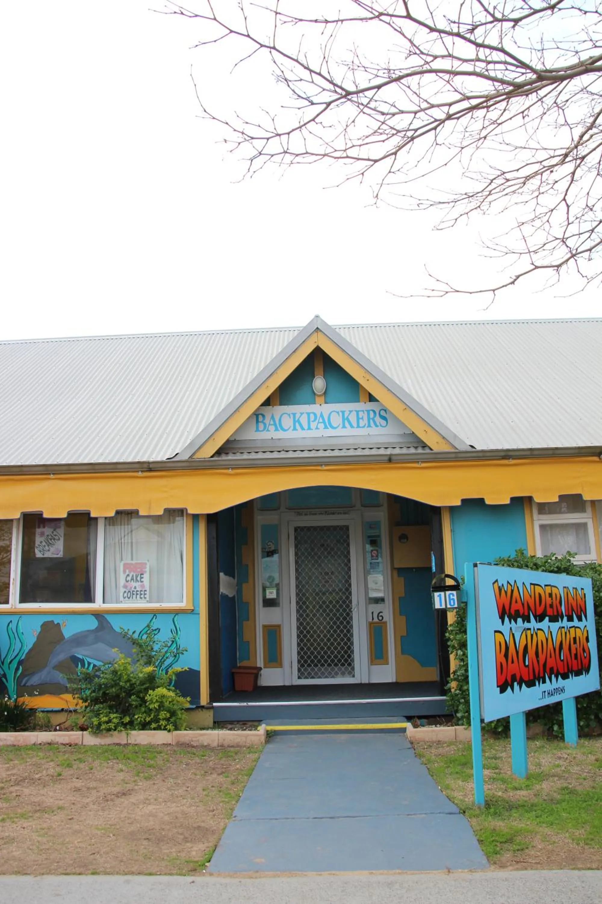 Property building in Wander Inn Bunbury