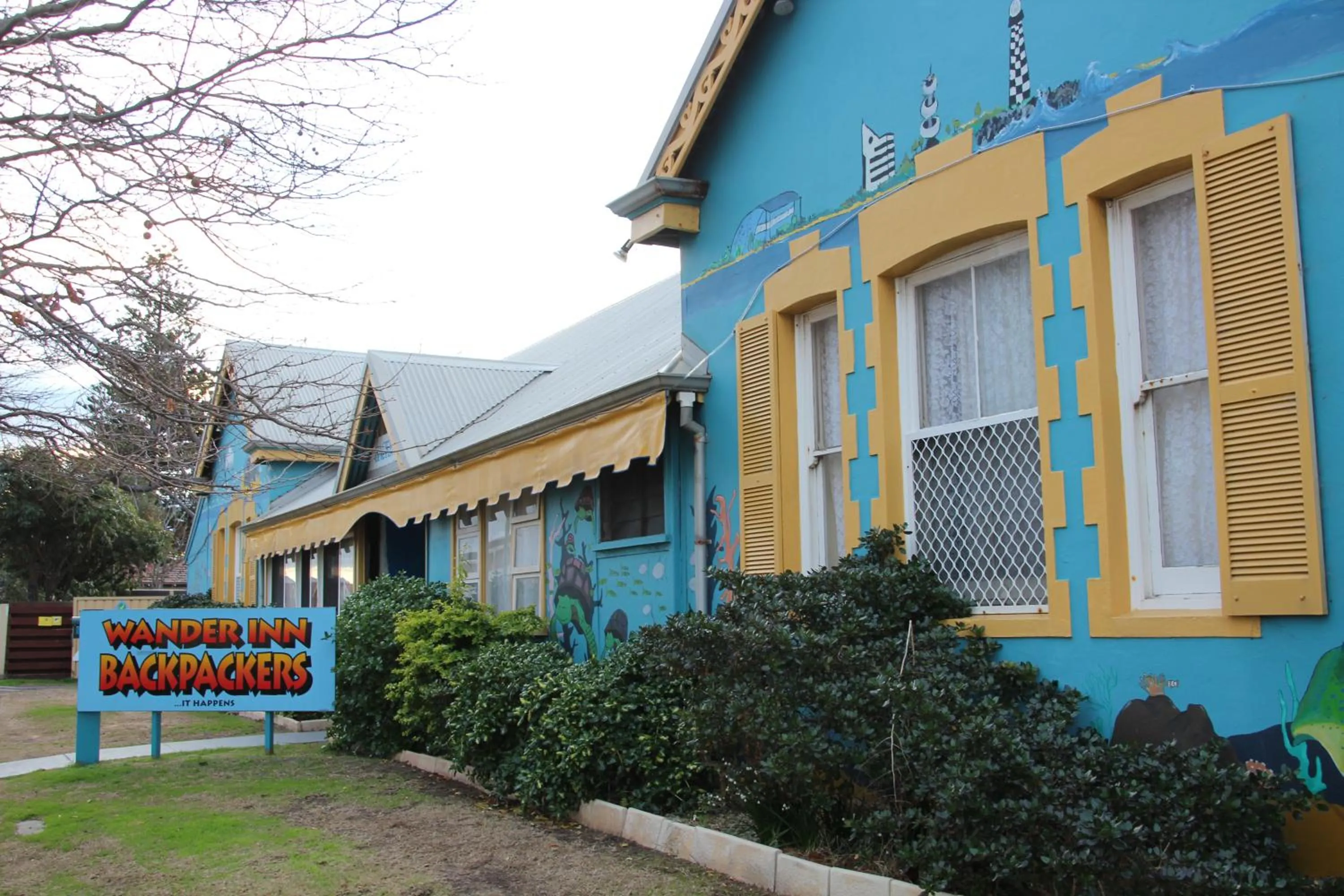 Property building in Wander Inn Bunbury