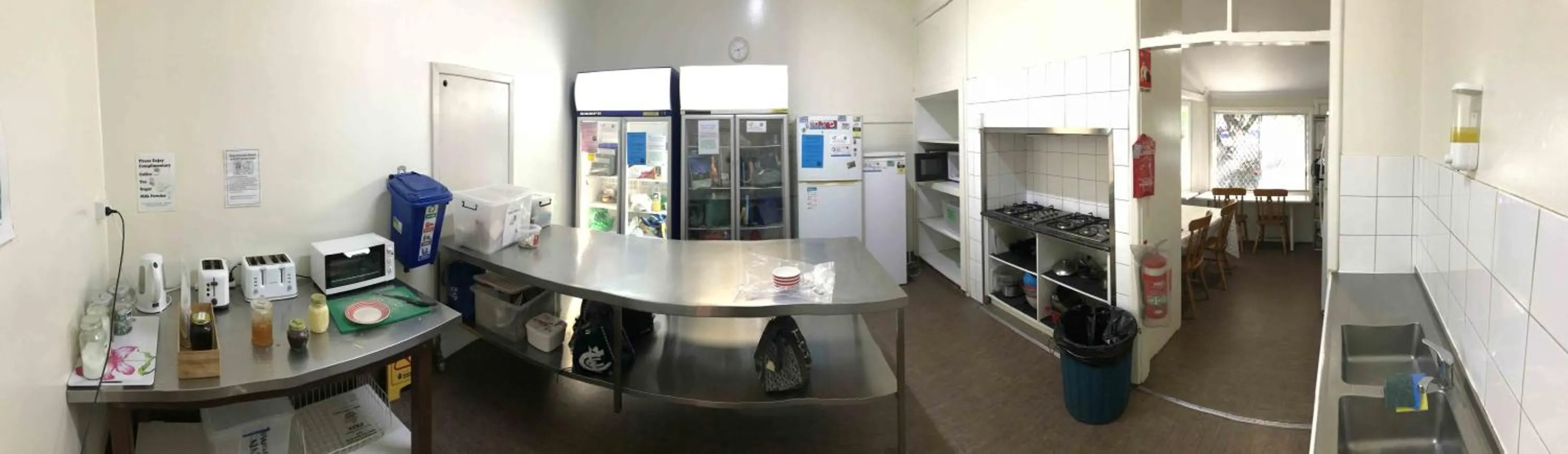 Kitchen or kitchenette in Wander Inn Bunbury