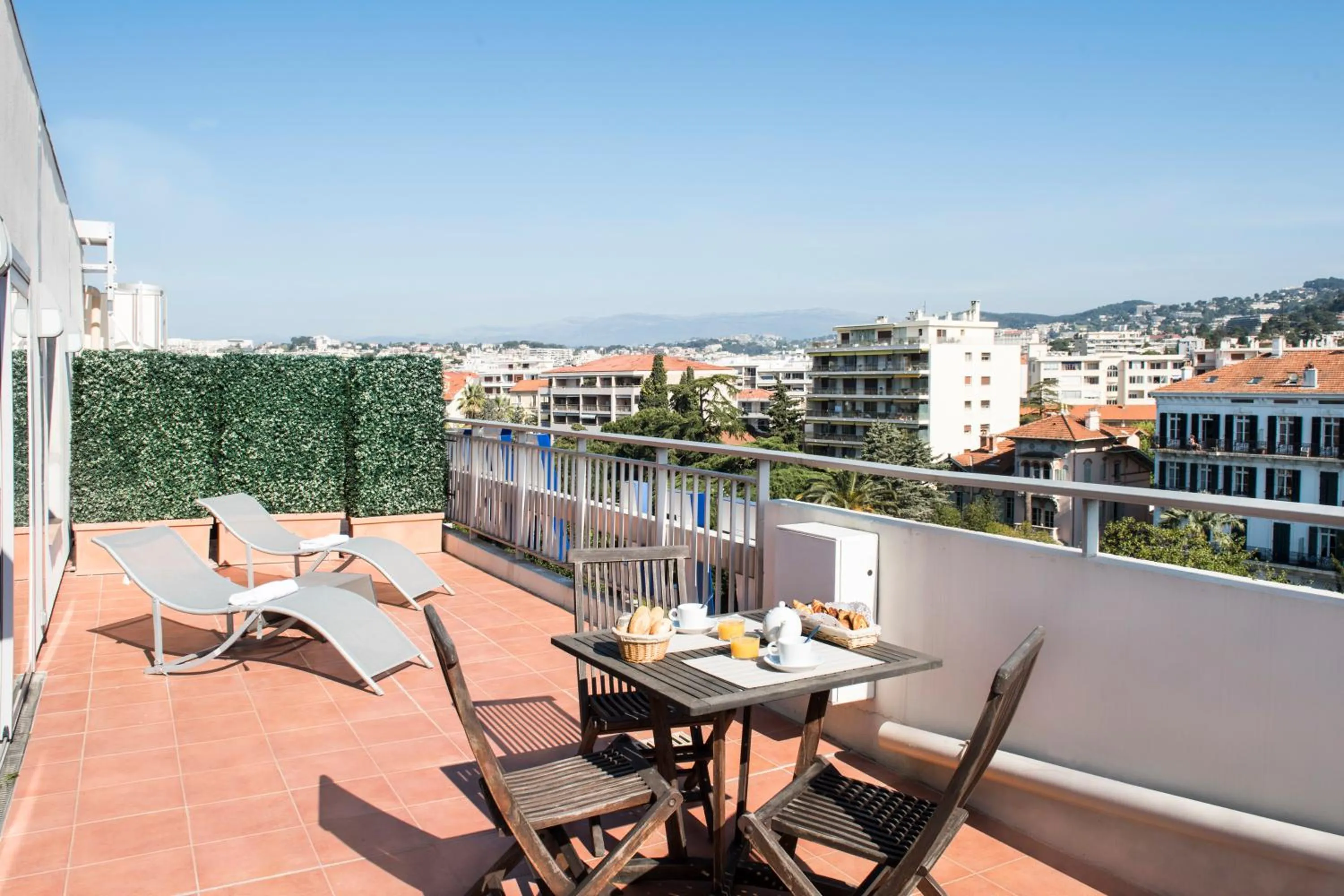 Patio in Hotel Abrial