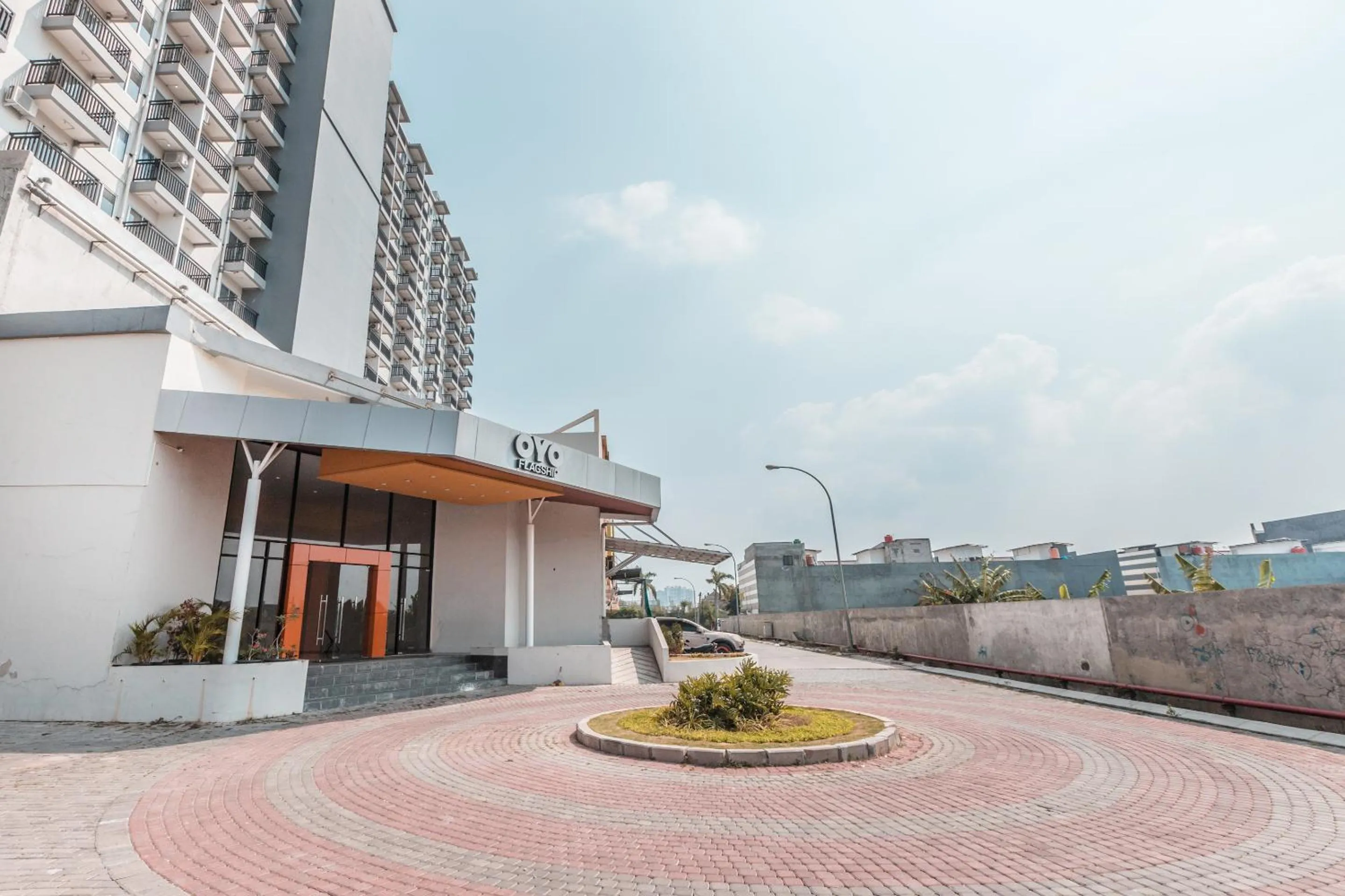 Property building in OYO Flagship 766 Prima Orchard