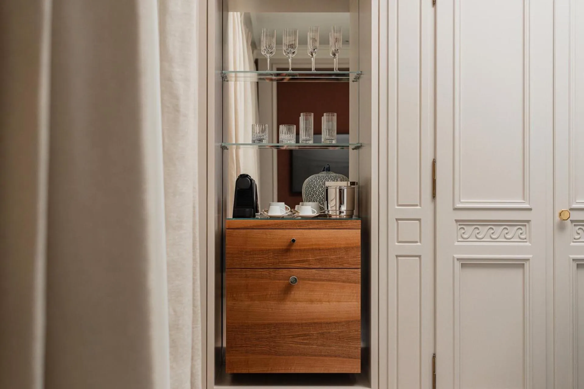 minibar in Four Seasons Hotel des Bergues Geneva