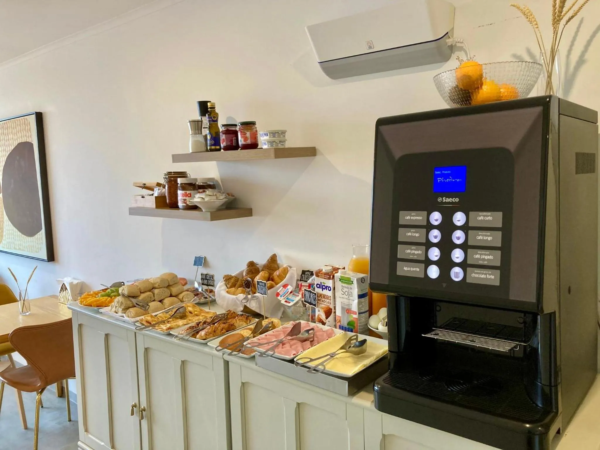 Breakfast in Castello Prime Suites