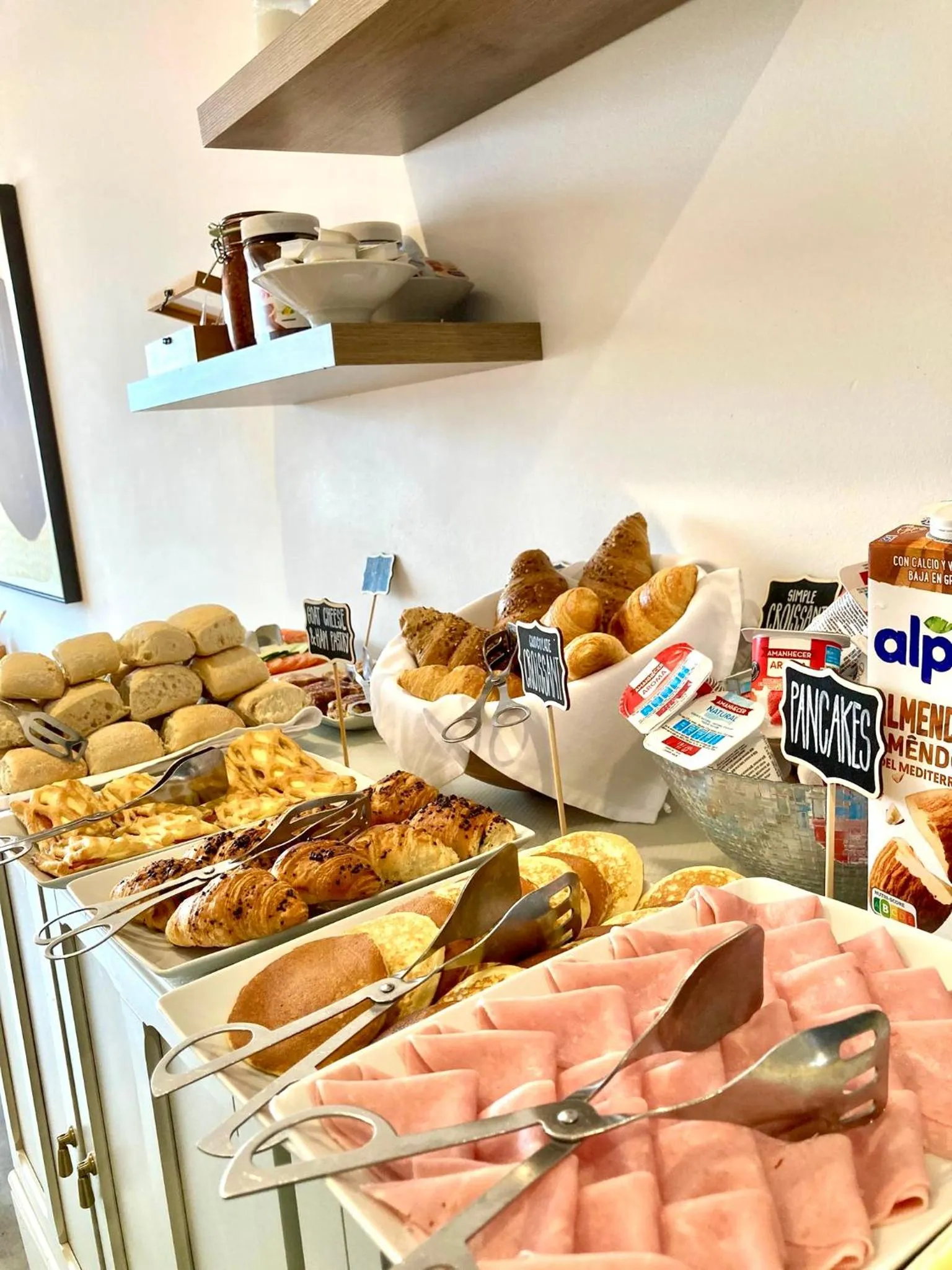 Breakfast in Castello Prime Suites