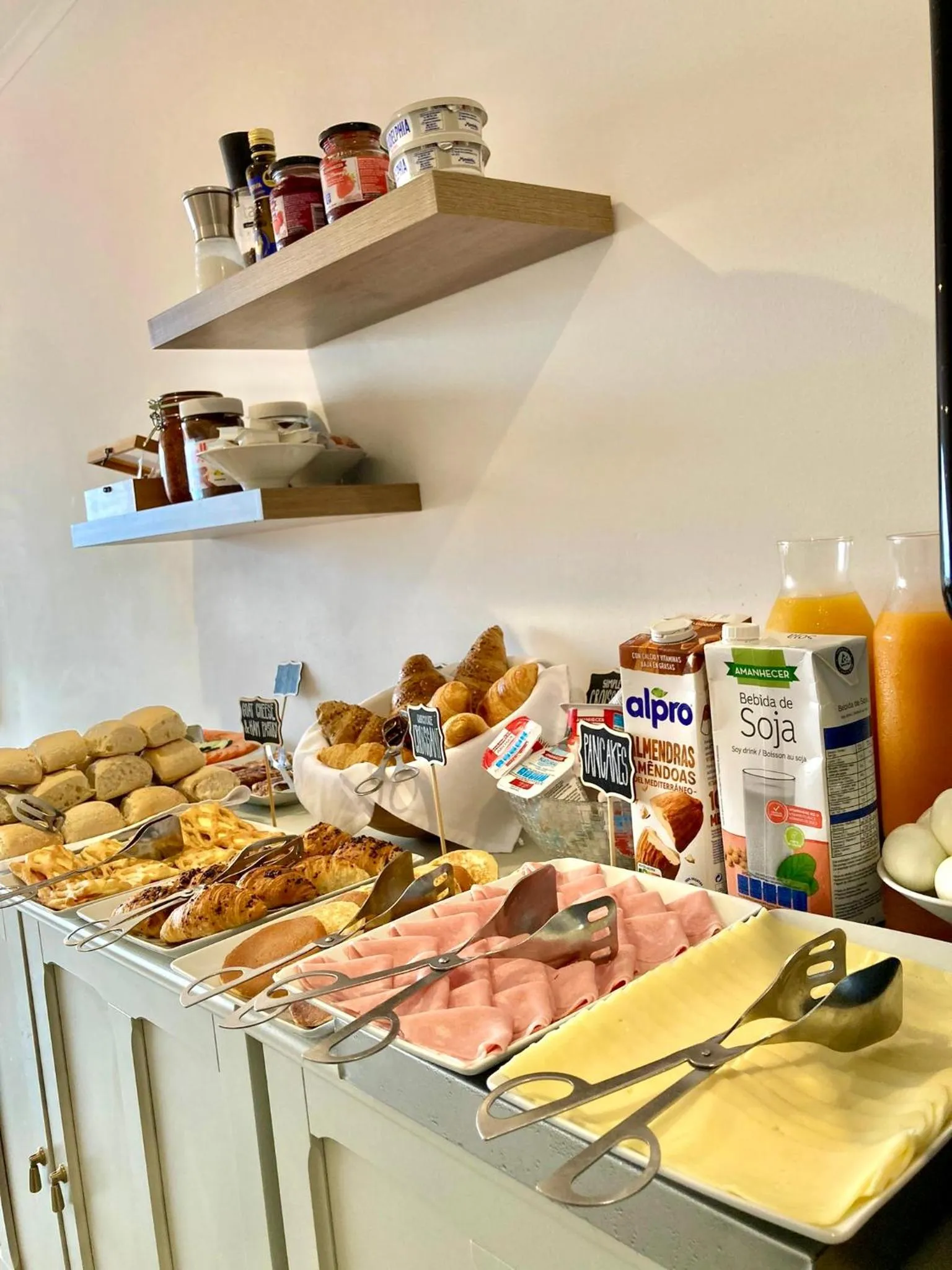 Breakfast in Castello Prime Suites