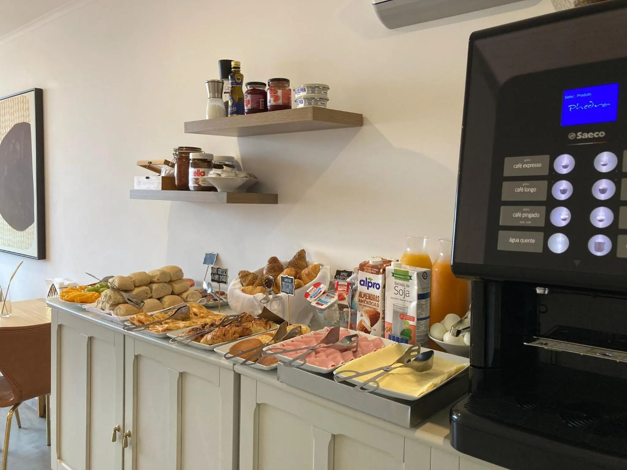 Breakfast in Castello Prime Suites