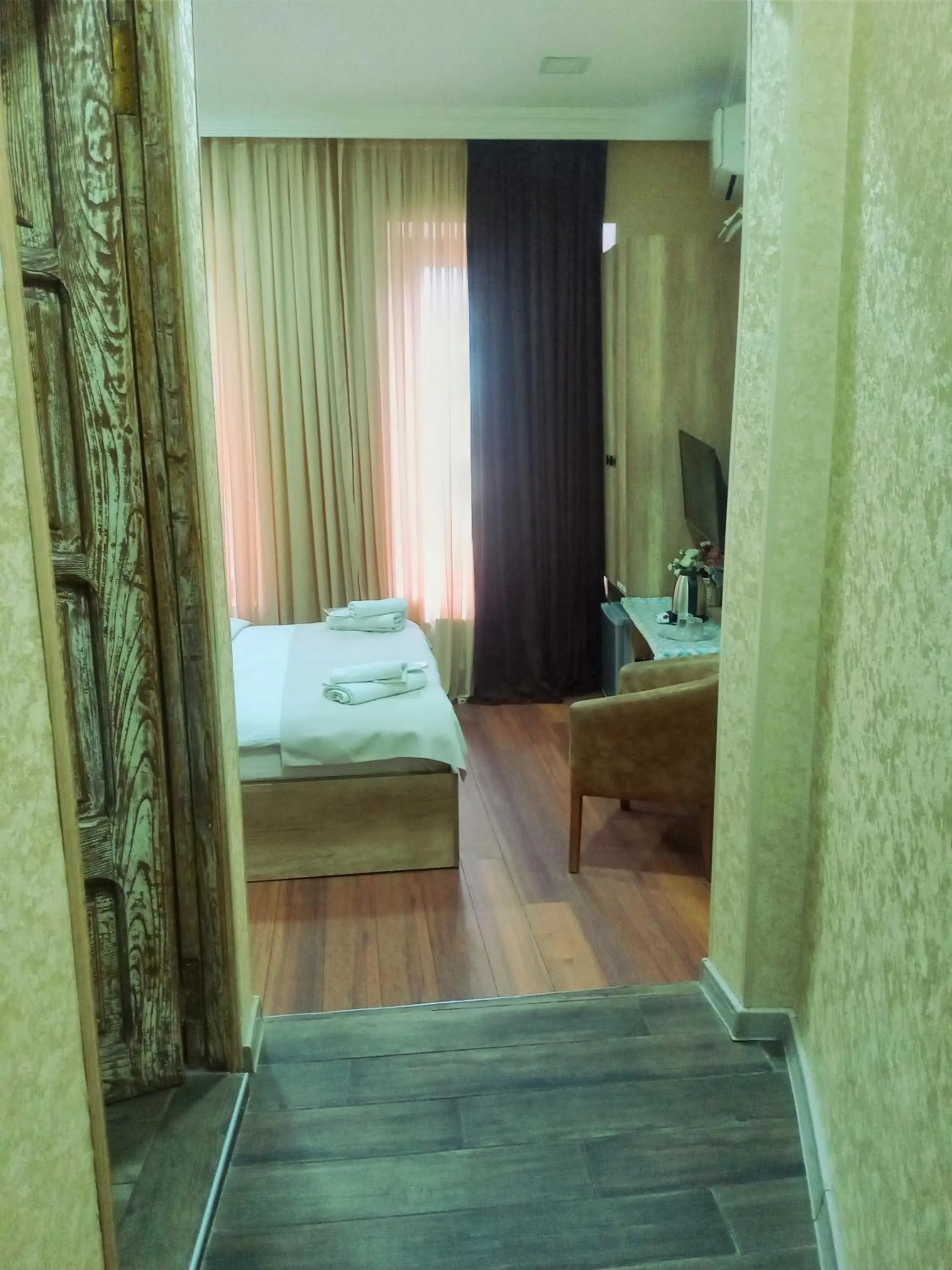 Photo of the whole room, Bed in Epic Meidan Hotel