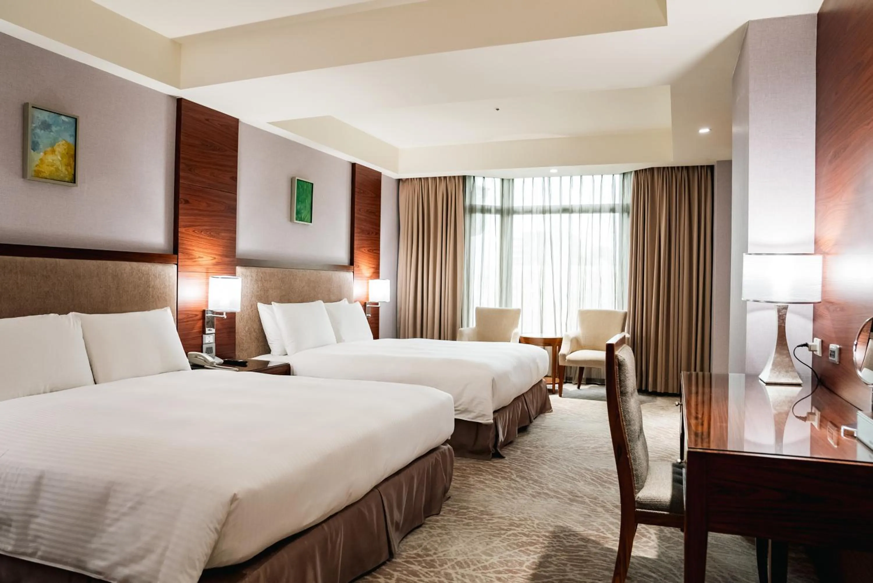 Photo of the whole room, Bed in Arsma Hotel