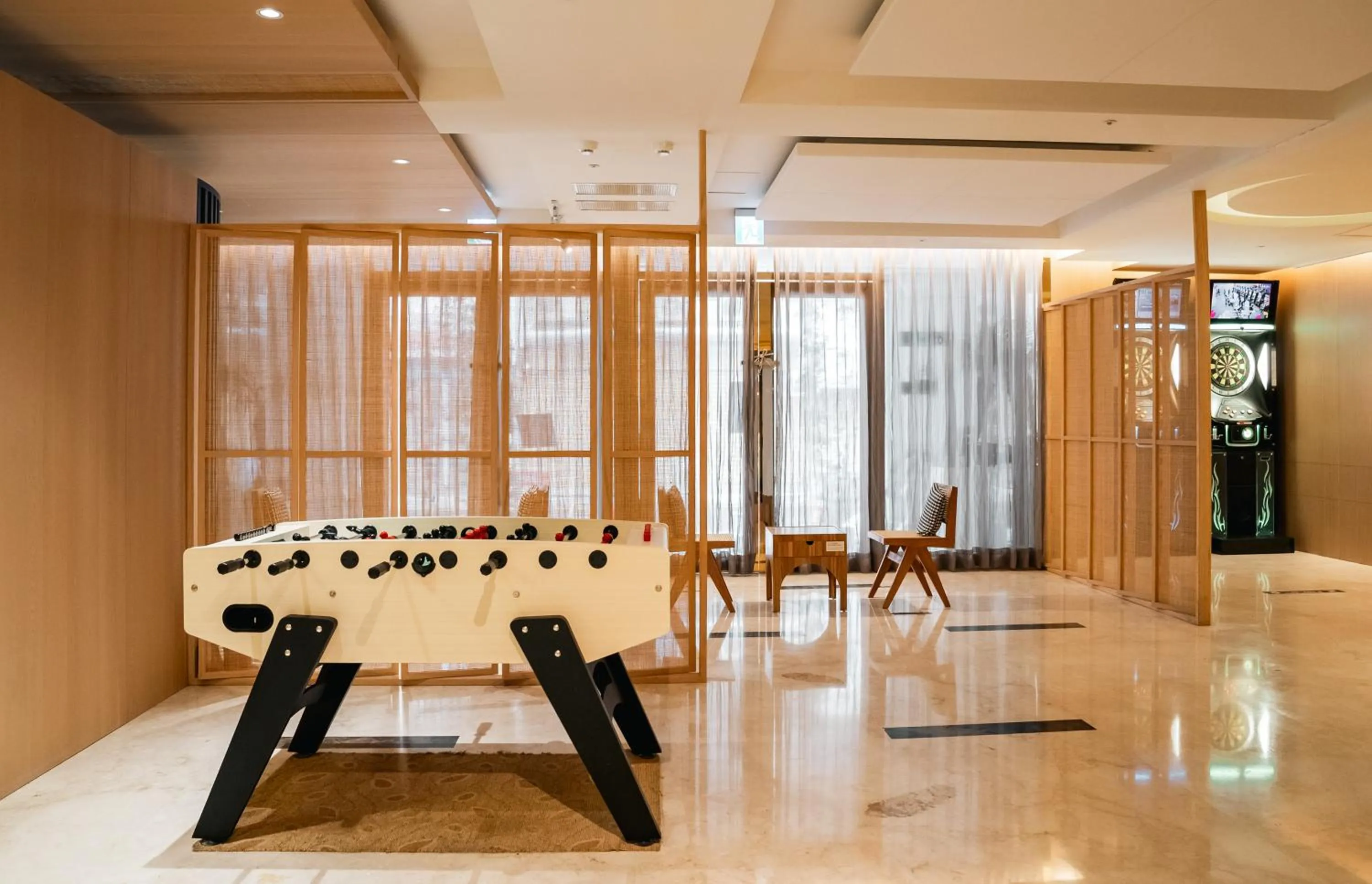 Game Room in Arsma Hotel