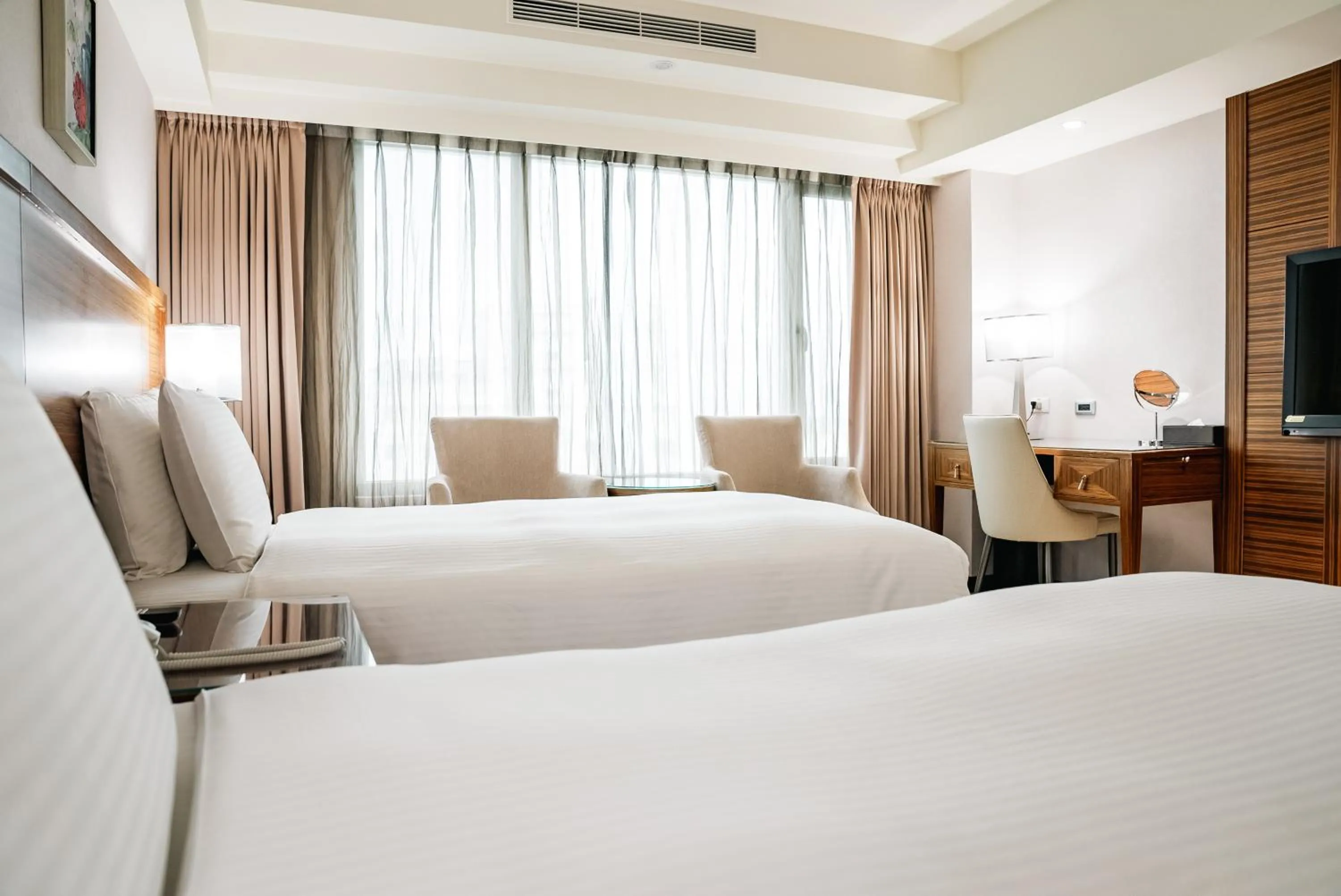 Bedroom, Bed in Arsma Hotel