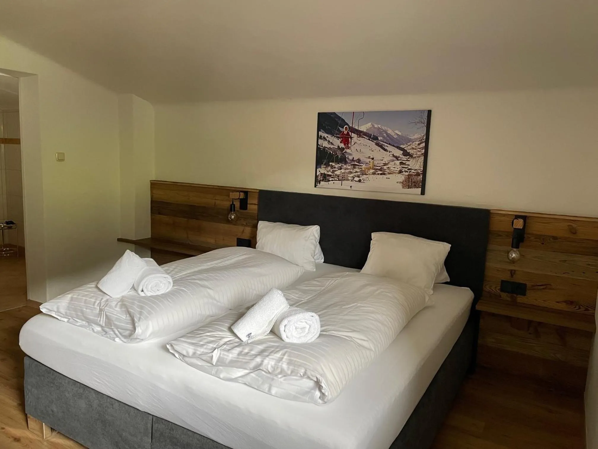 Photo of the whole room, Bed in Haus Willibald