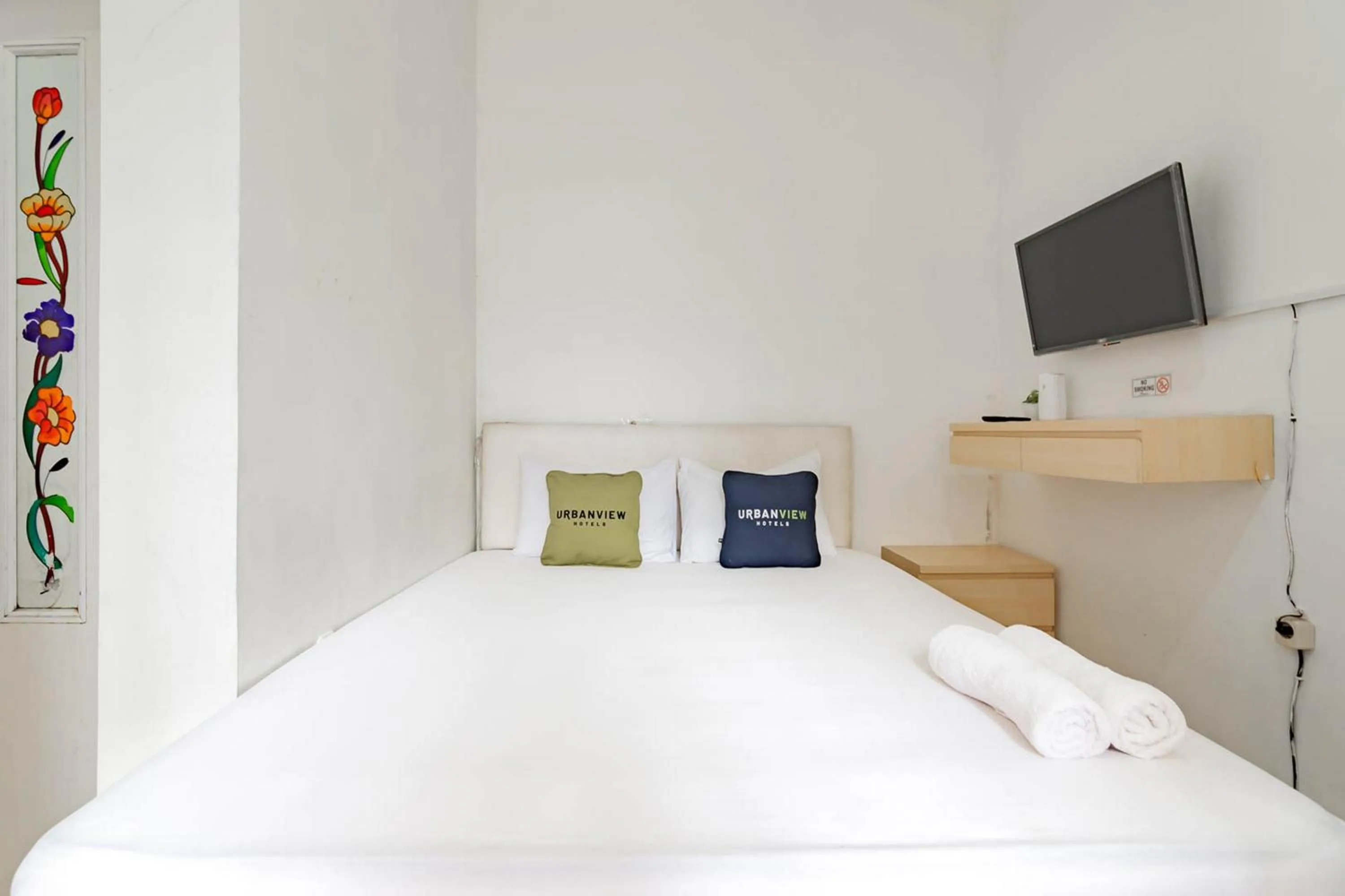 Bedroom, Bed in Urbanview Hotel One Family Maribaya by RedDoorz