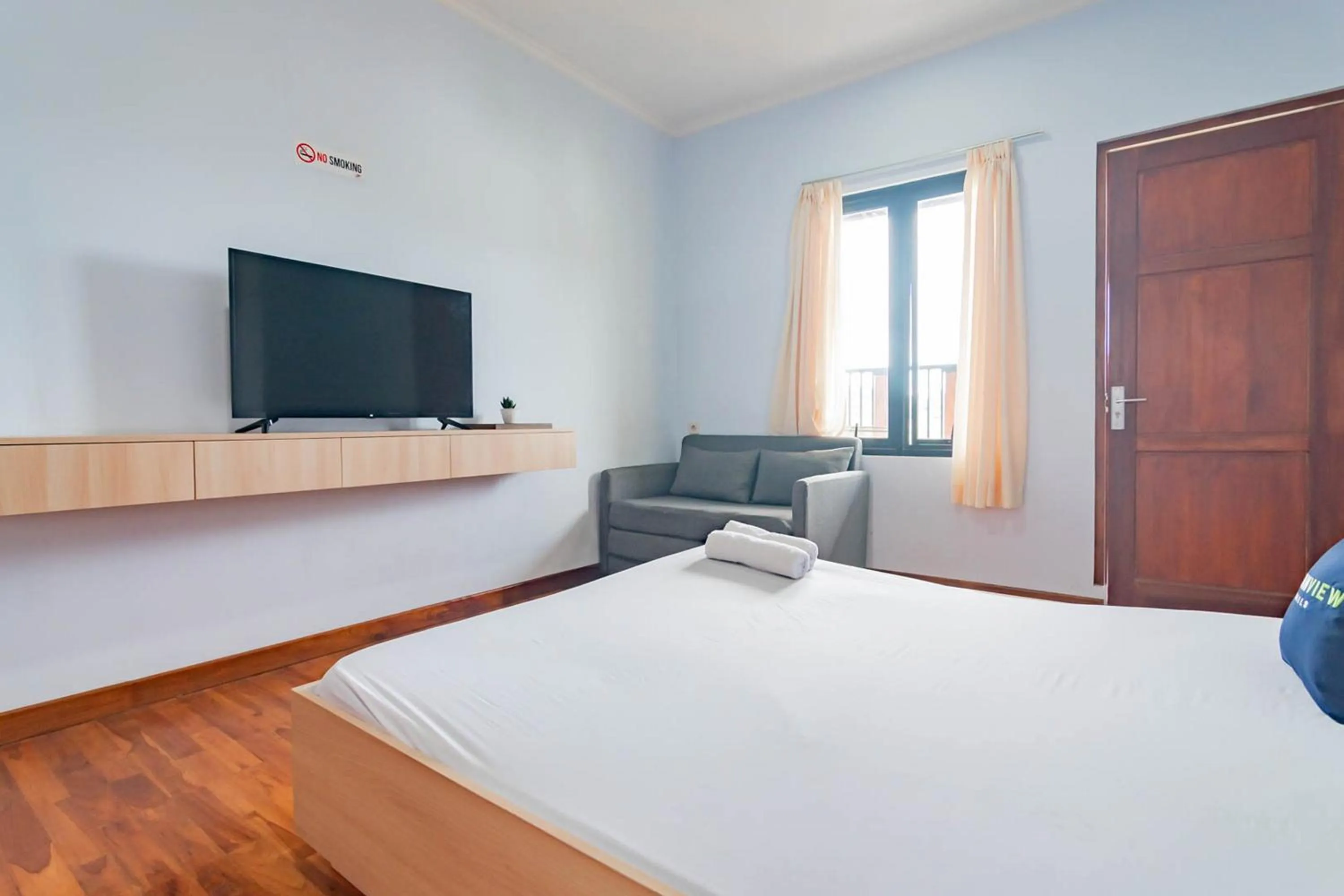 Bedroom, Bed in Urbanview Hotel One Family Maribaya by RedDoorz