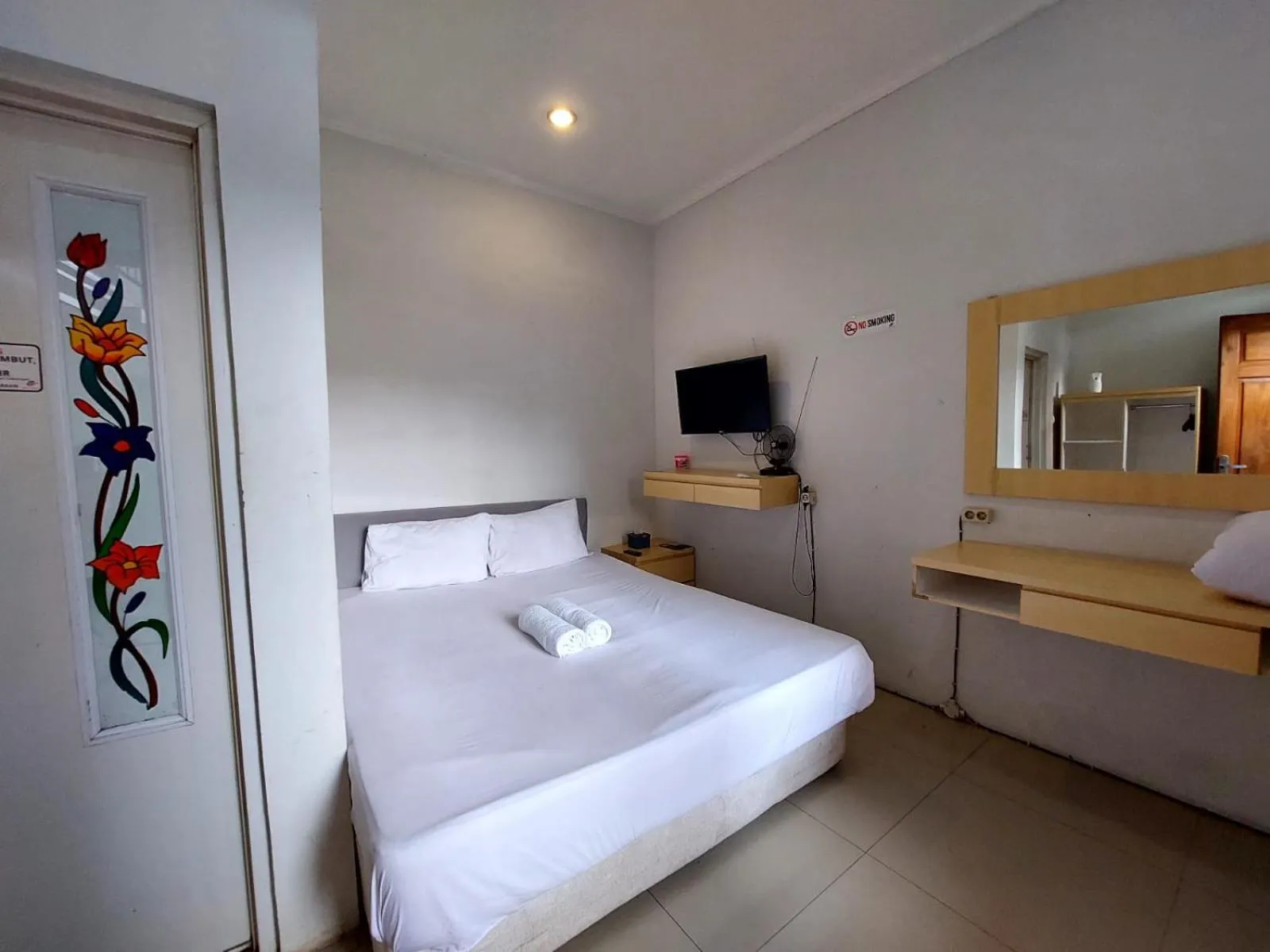 Bedroom, Bed in Urbanview Hotel One Family Maribaya by RedDoorz