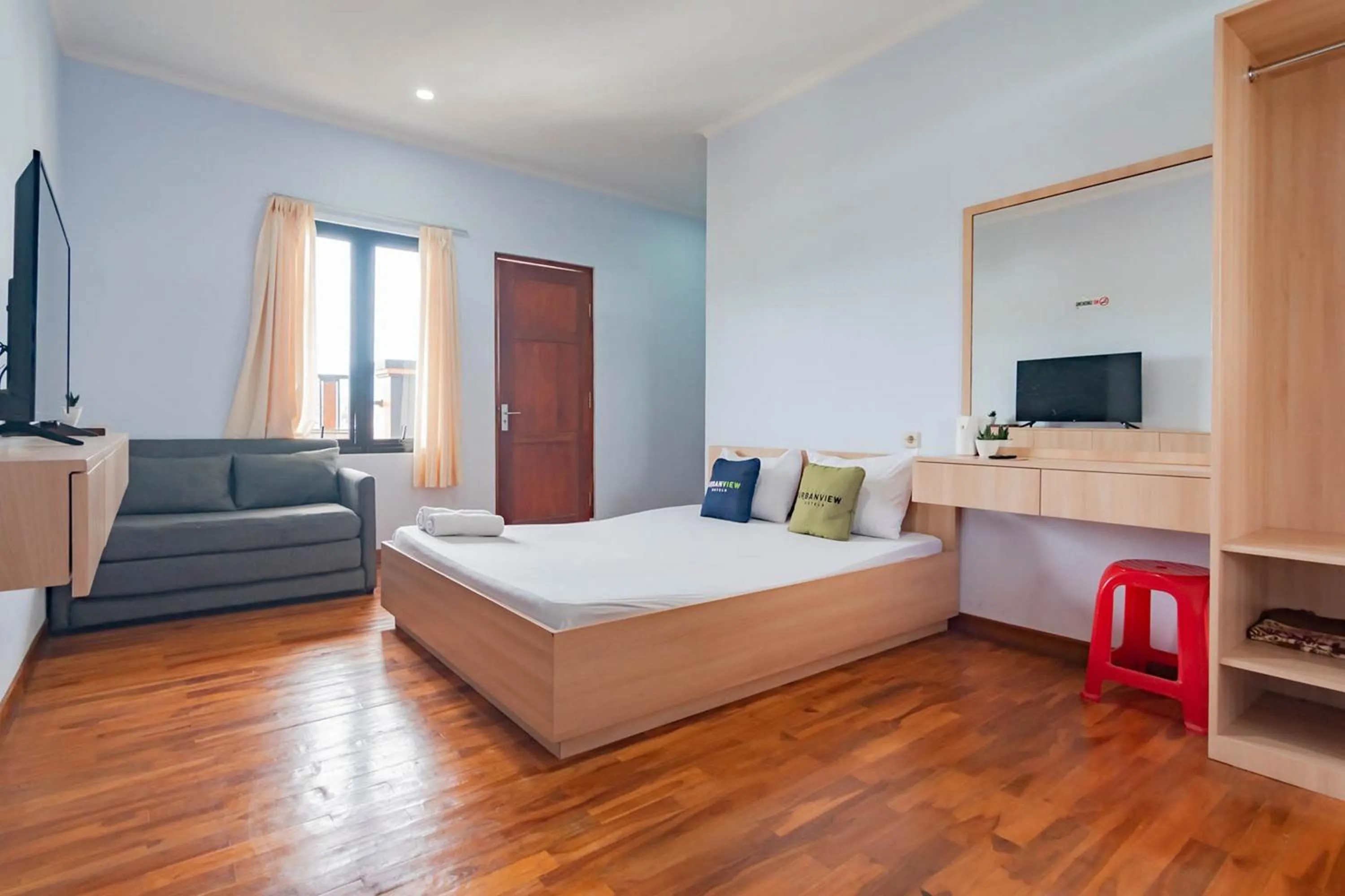 Bedroom, Bed in Urbanview Hotel One Family Maribaya by RedDoorz