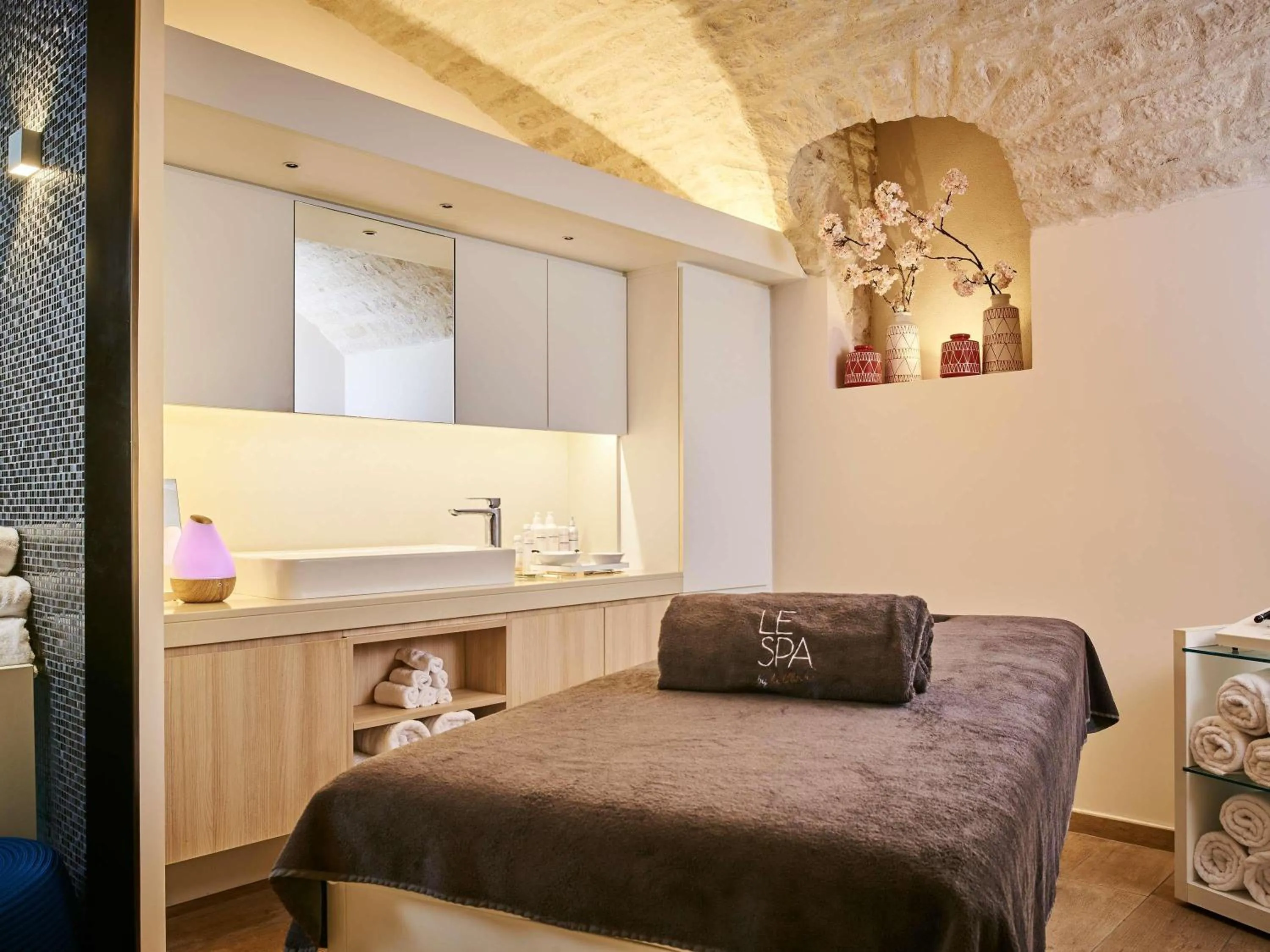 Spa and wellness centre/facilities in Grand Hôtel La Cloche Dijon - MGallery Collection