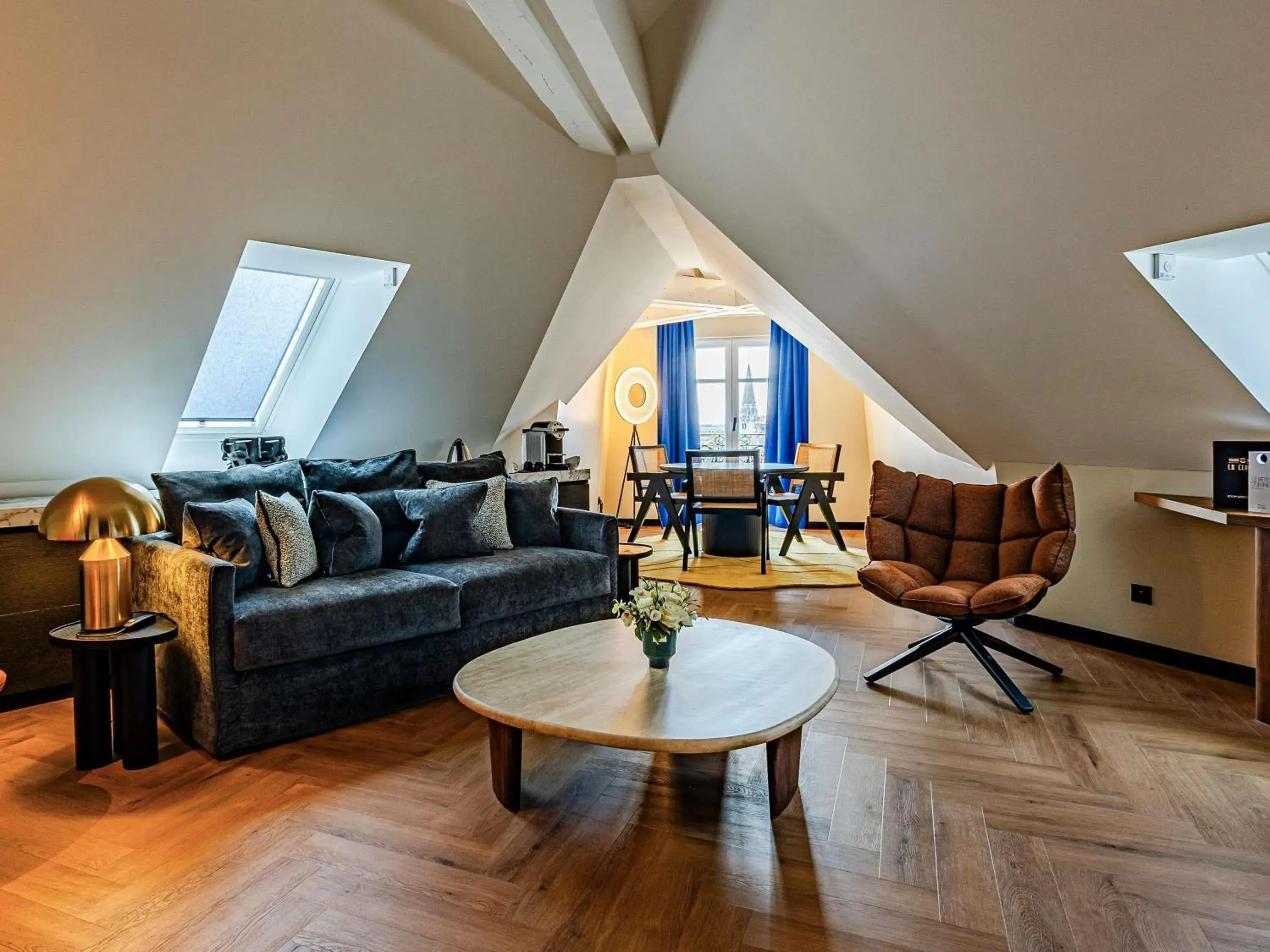 Apartment Suite in Grand Hôtel La Cloche Dijon - MGallery Collection Apartment Suite in Grand Hôtel La Cloche Dijon - MGallery Collection