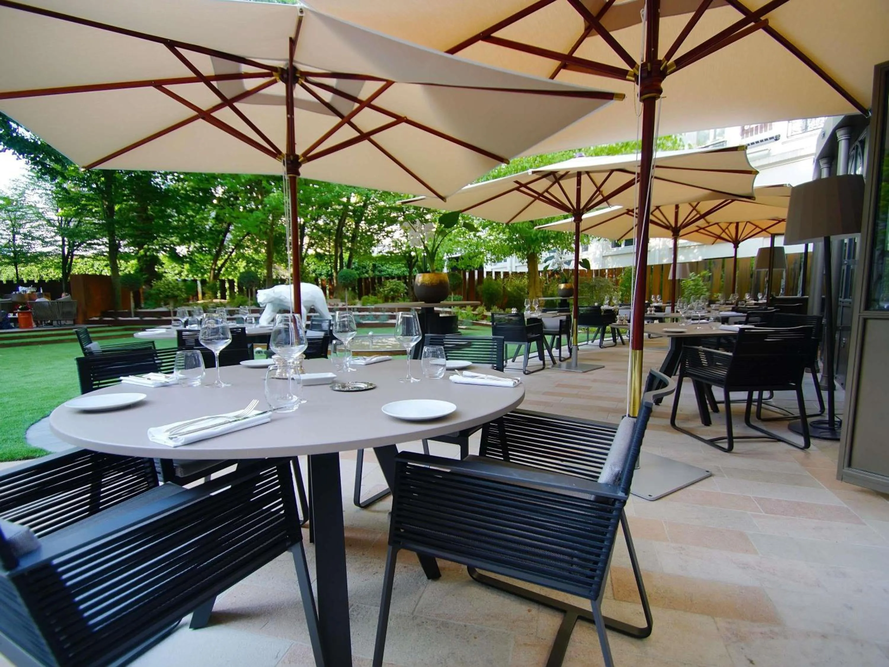 Restaurant/places to eat in Grand Hôtel La Cloche Dijon - MGallery Collection