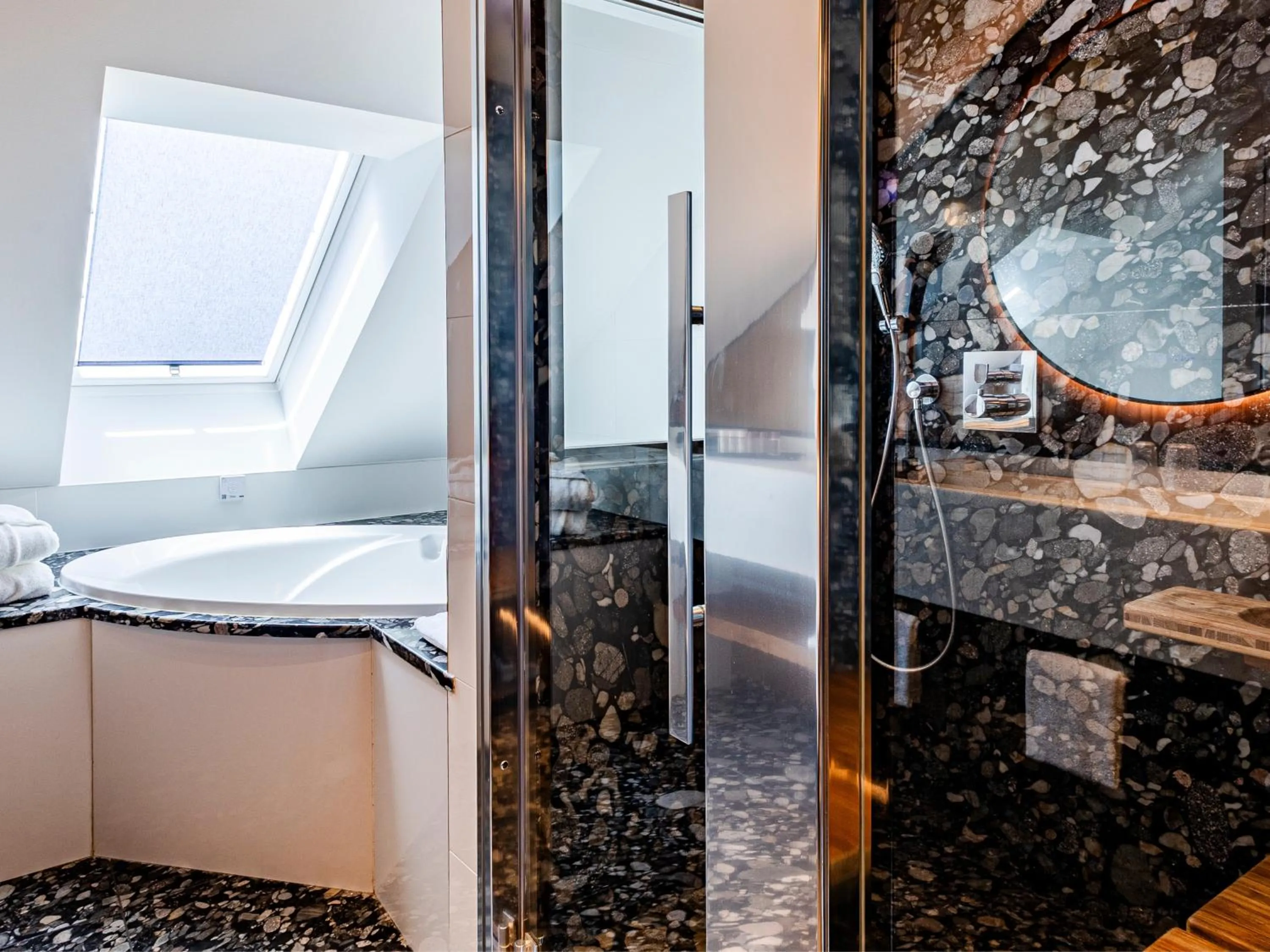 Shower in Grand Hôtel La Cloche Dijon - MGallery Collection