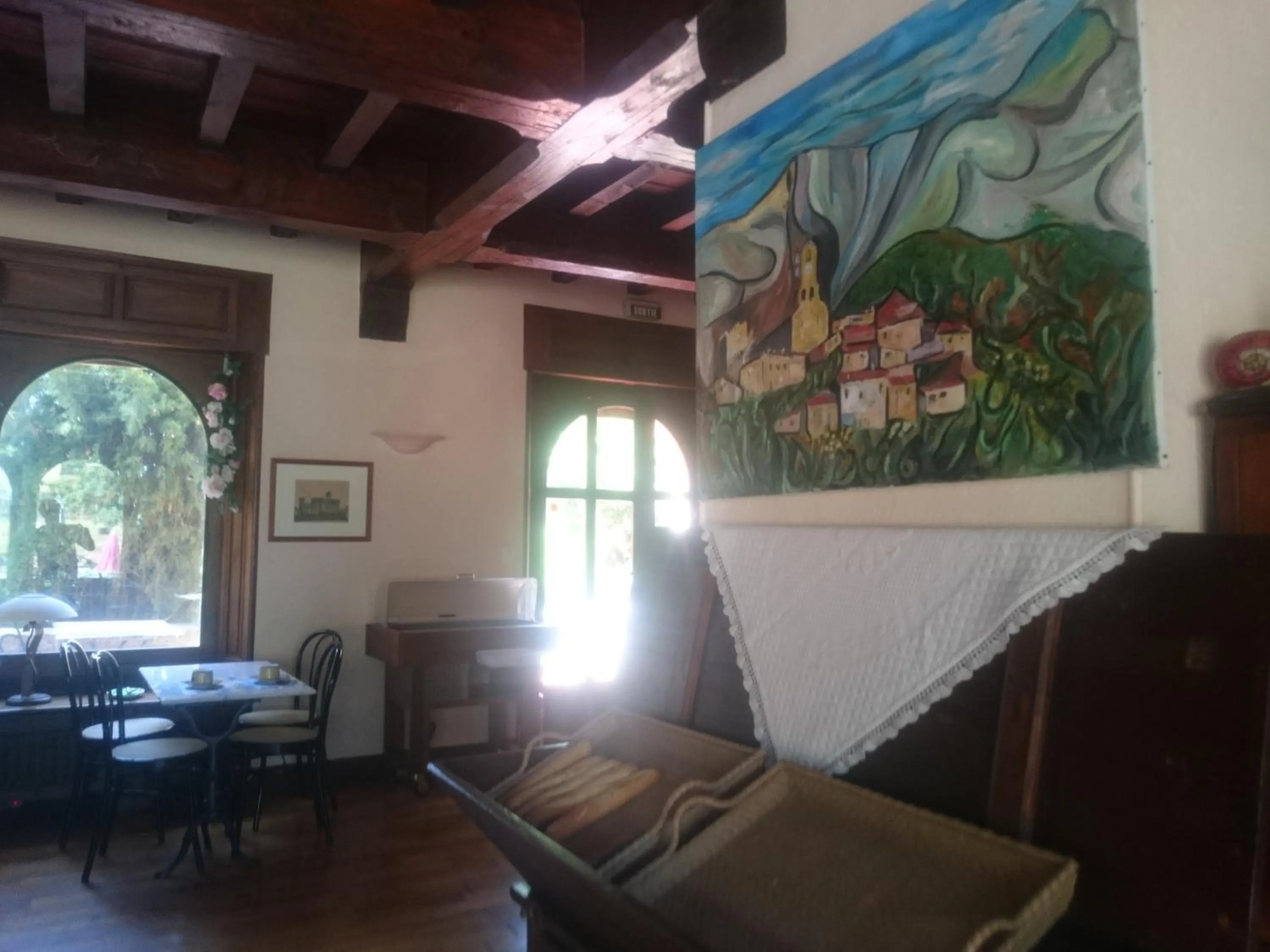 Food and drinks in Hotel Le Mas Fleuri