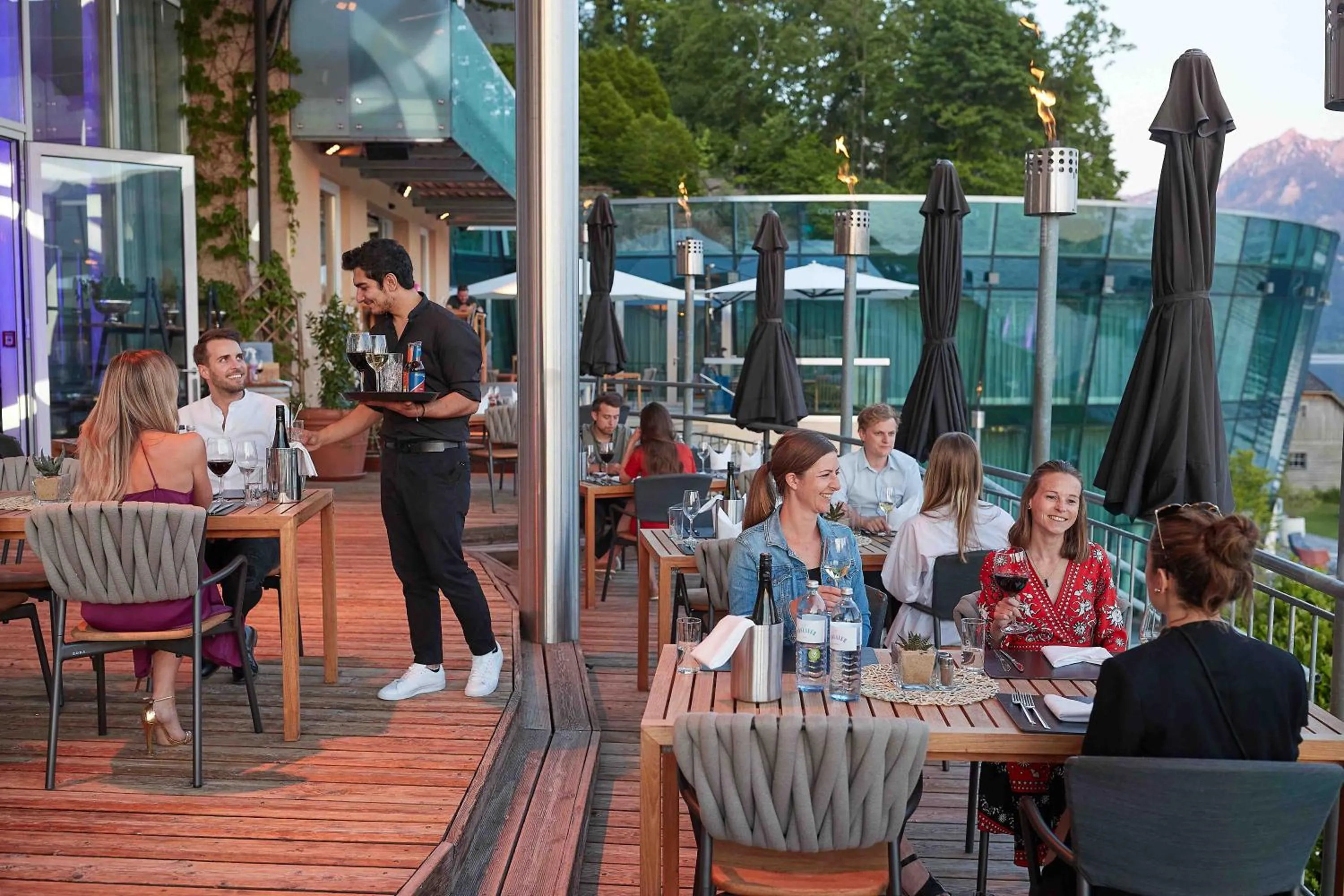 Restaurant/places to eat in Scalaria Sunset Wing