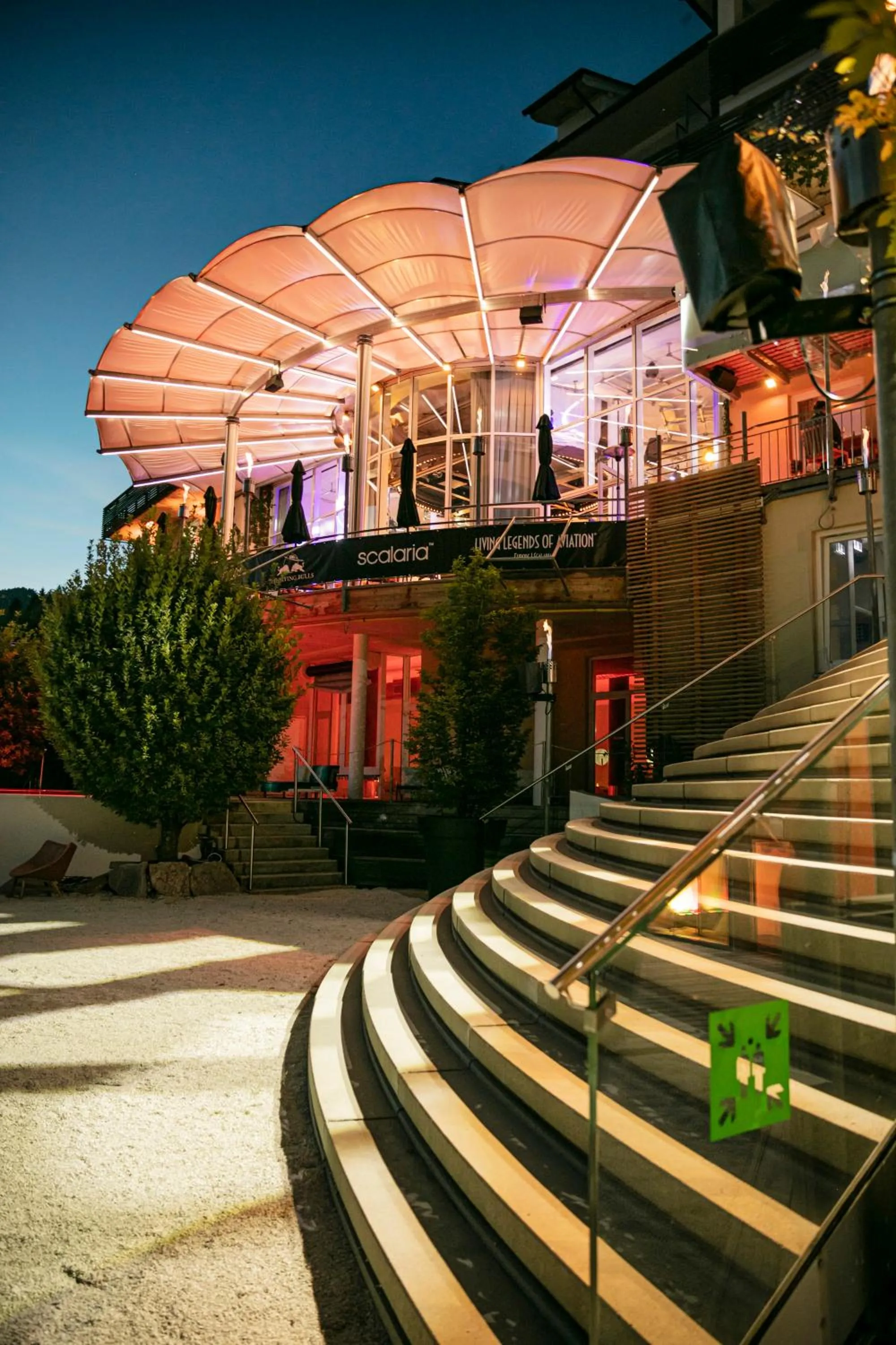 Restaurant/places to eat in Scalaria Sunset Wing