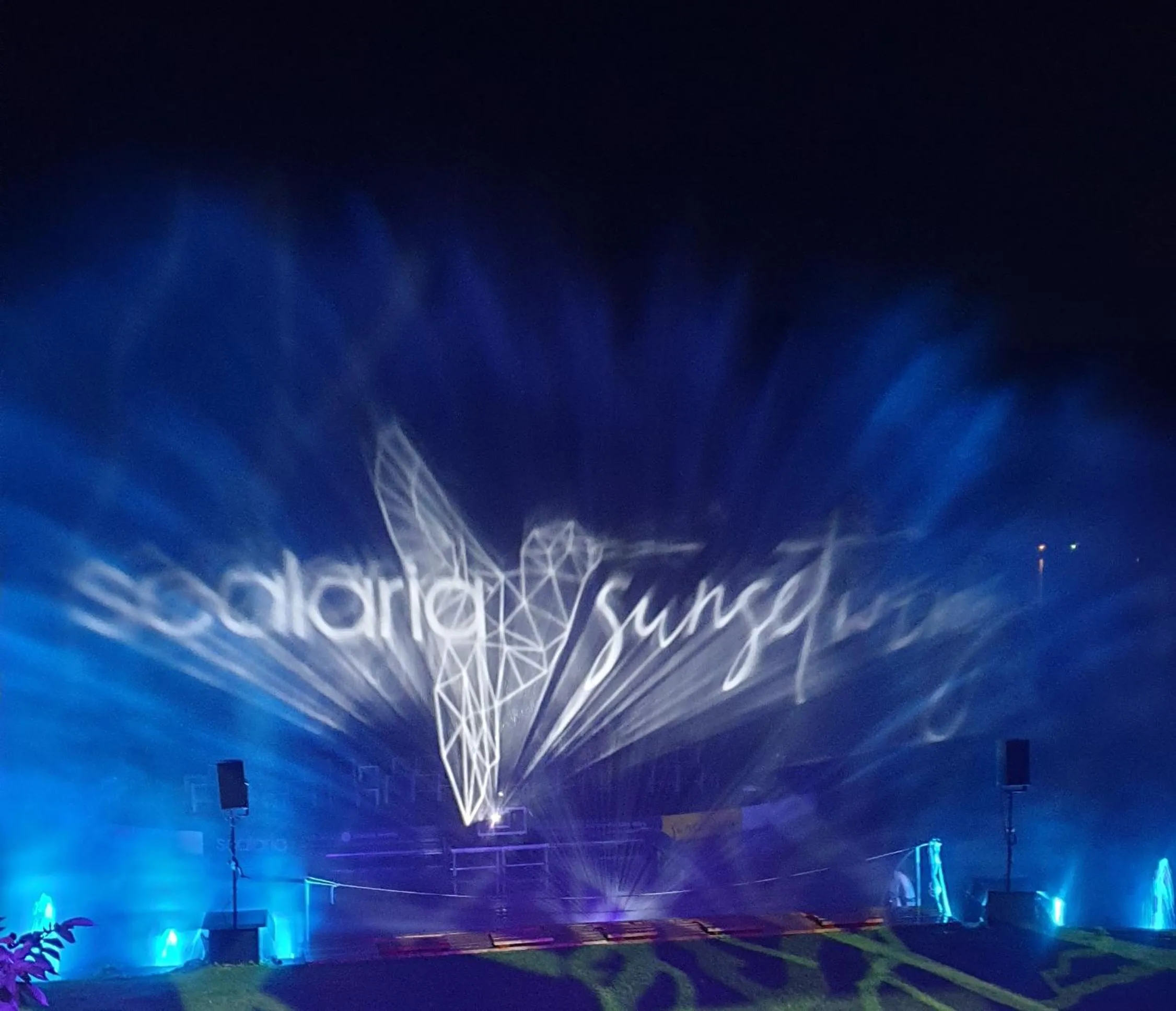 Entertainment in Scalaria Sunset Wing