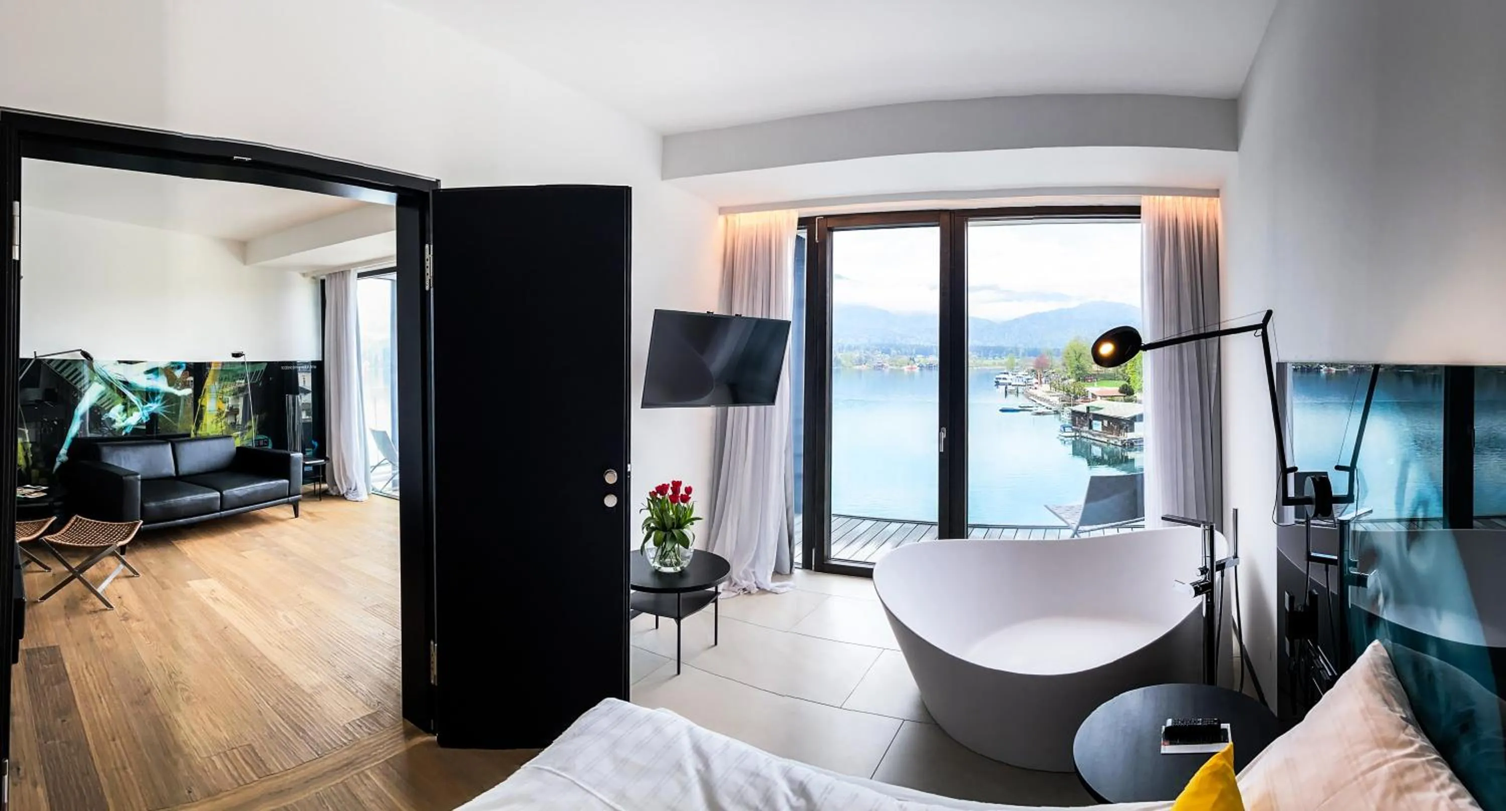 Photo of the whole room, Bed in Scalaria Sunset Wing