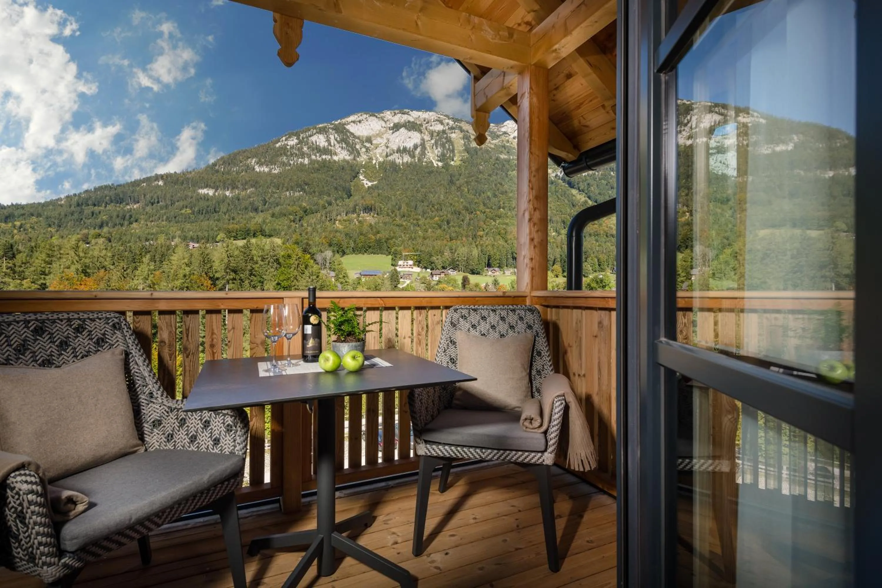 Balcony/Terrace in MONDI Chalets am Grundlsee
