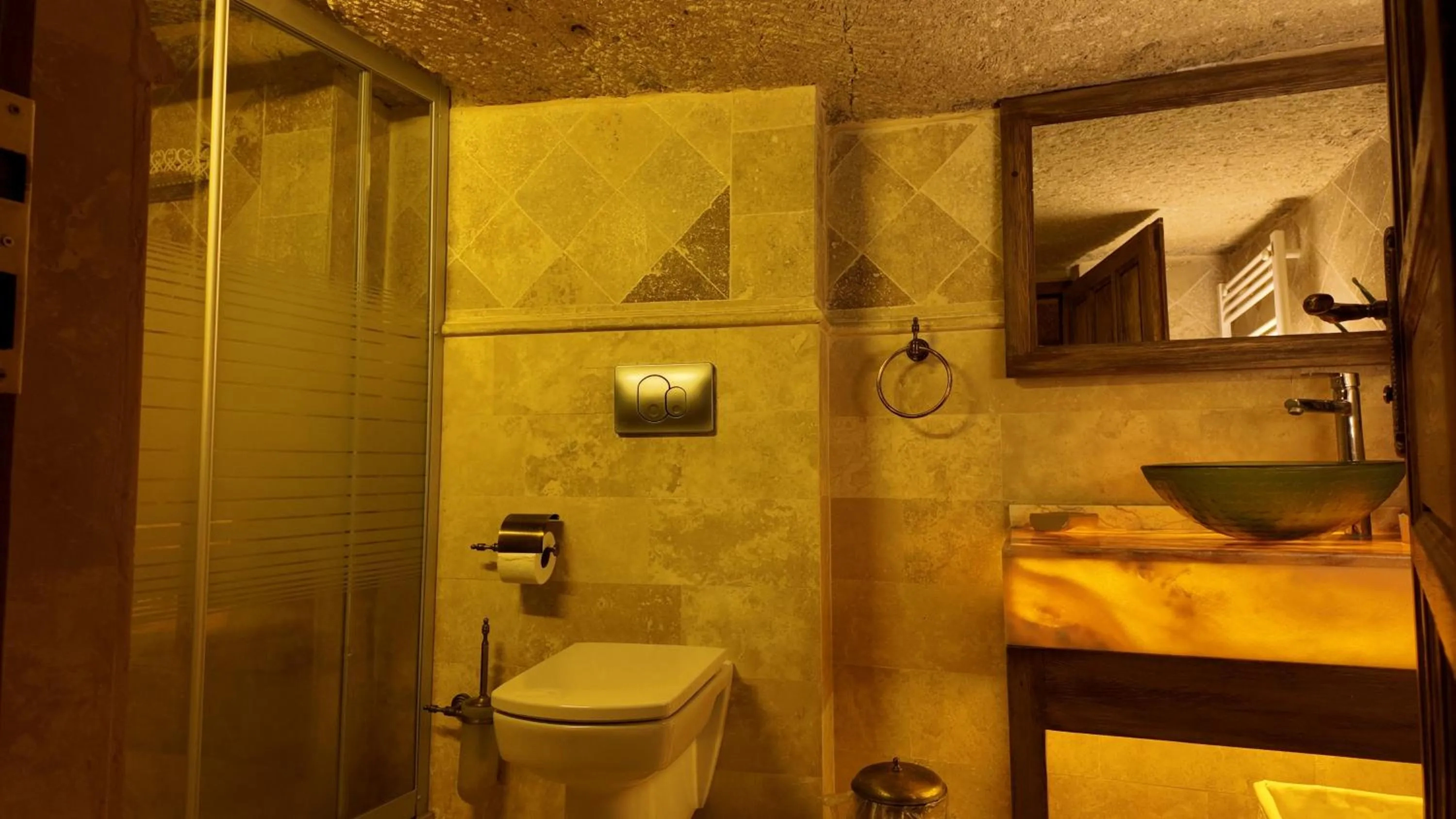 Shower in Iris Cave Cappadocia