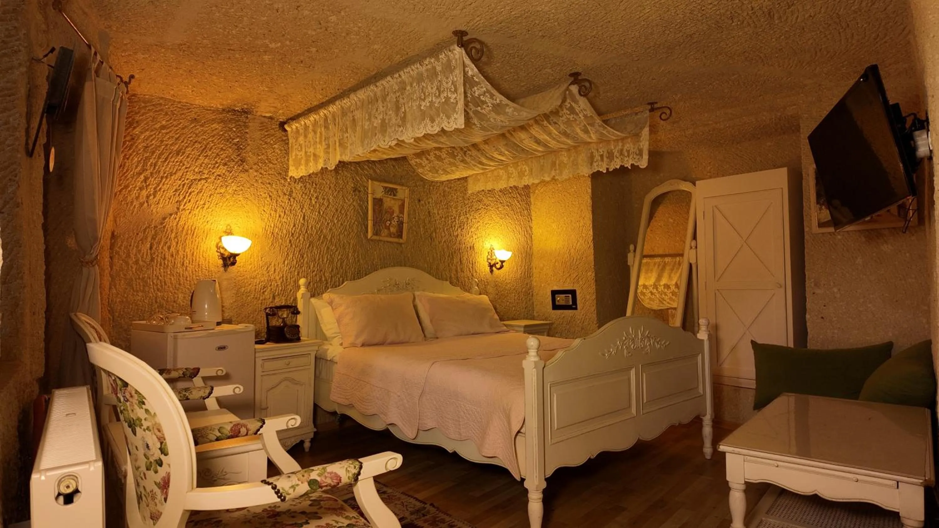TV and multimedia, Bed in Iris Cave Cappadocia