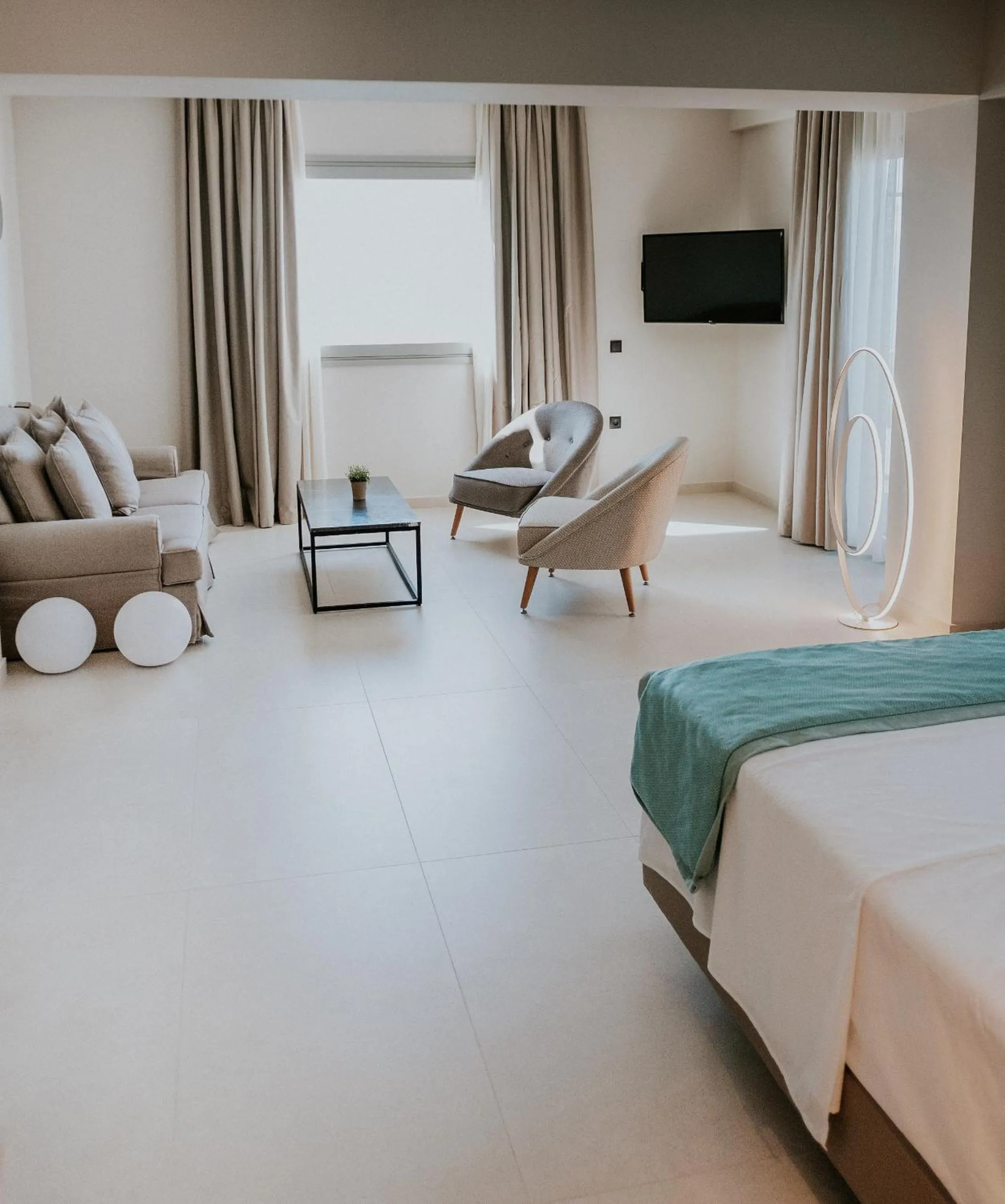 TV and multimedia, Bed in Pefkaki Boutique Hotel Loutraki