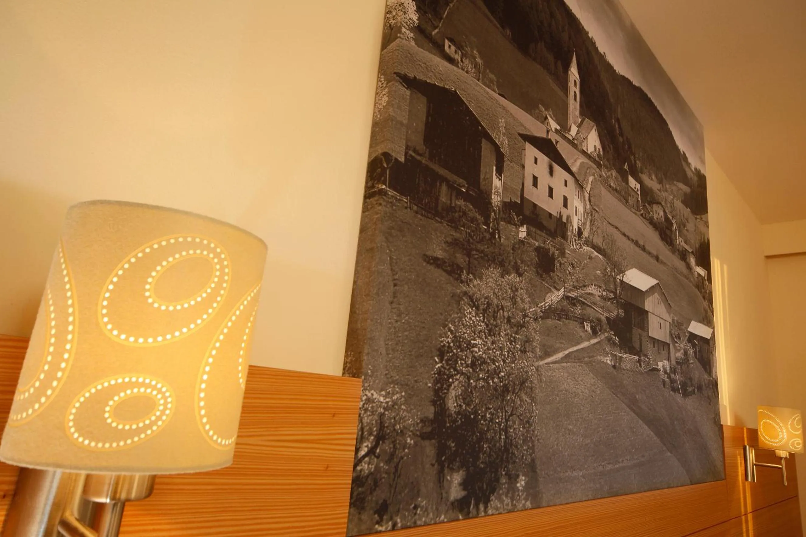 Decorative detail in Oberwirt Weisses Kreuz