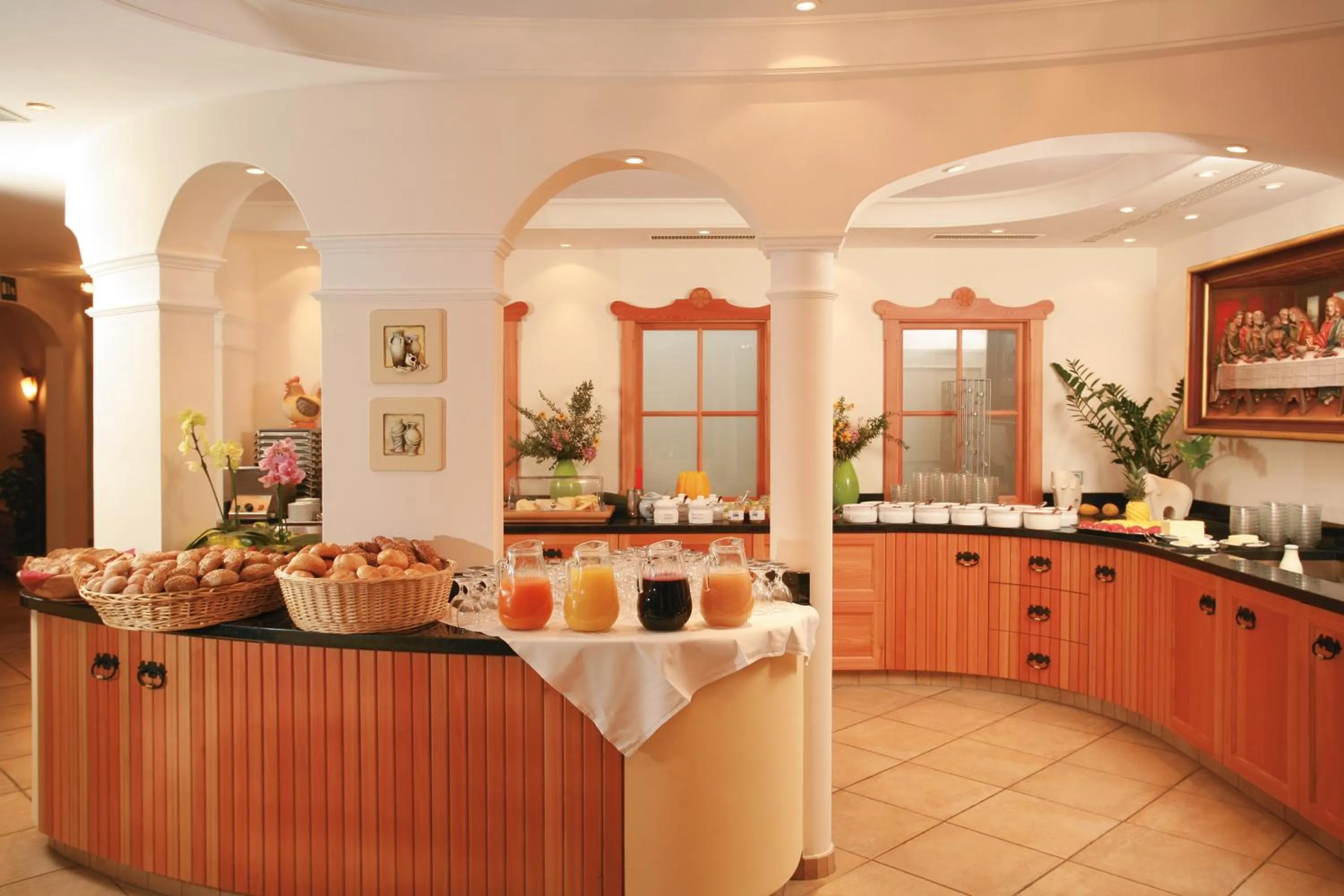 Buffet breakfast in Oberwirt Weisses Kreuz