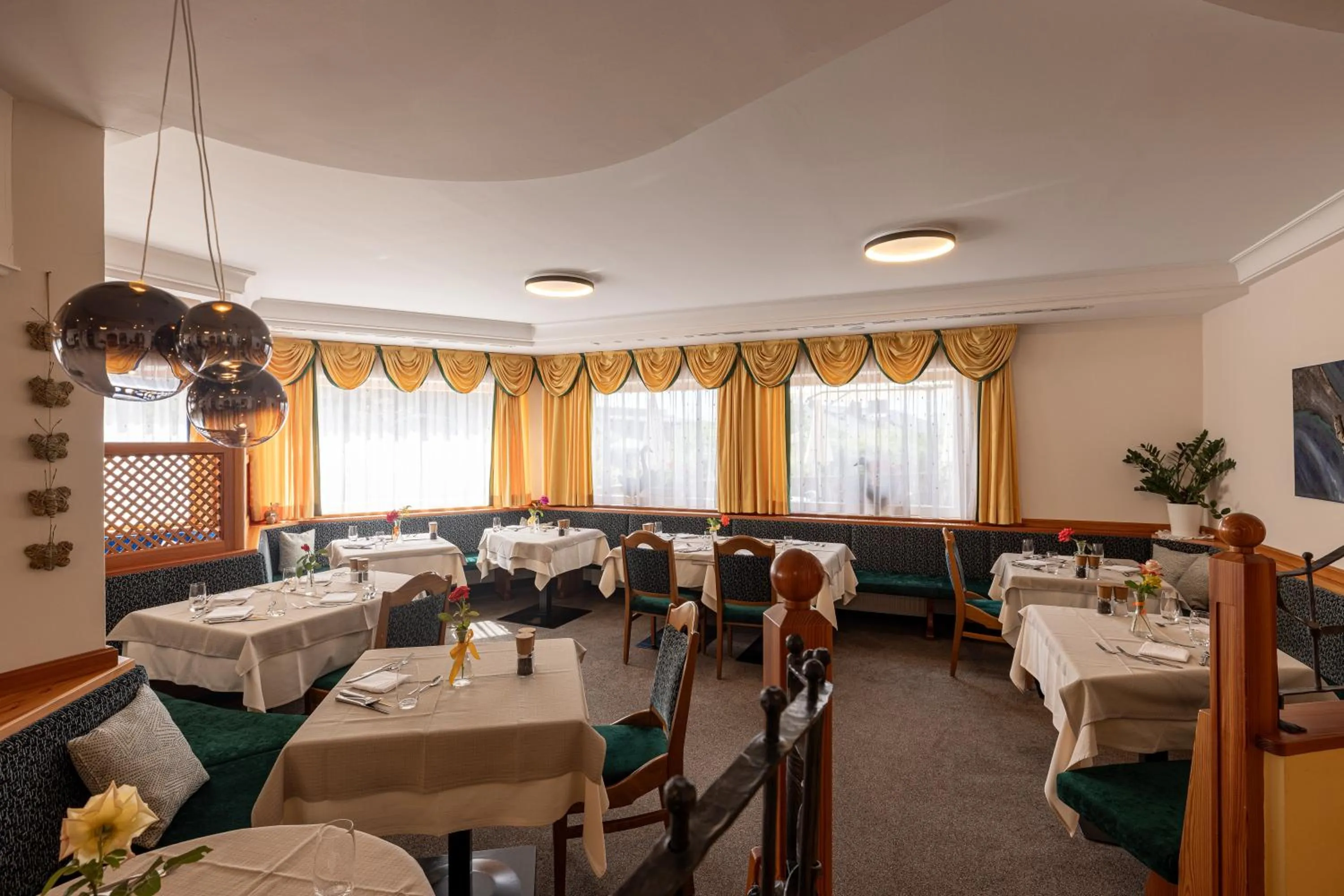 Restaurant/places to eat in Oberwirt Weisses Kreuz