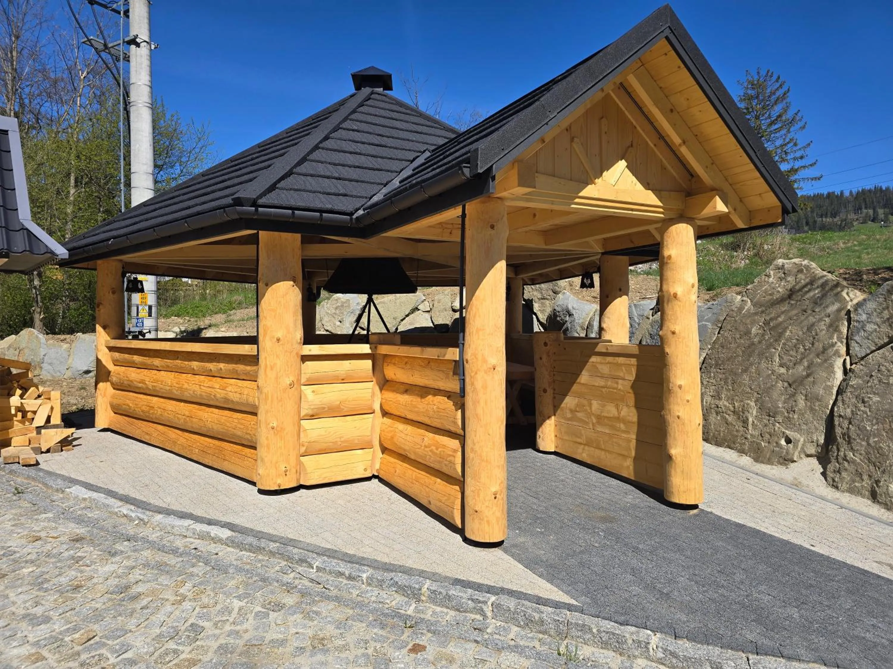 BBQ facilities in Royal Hill Residence