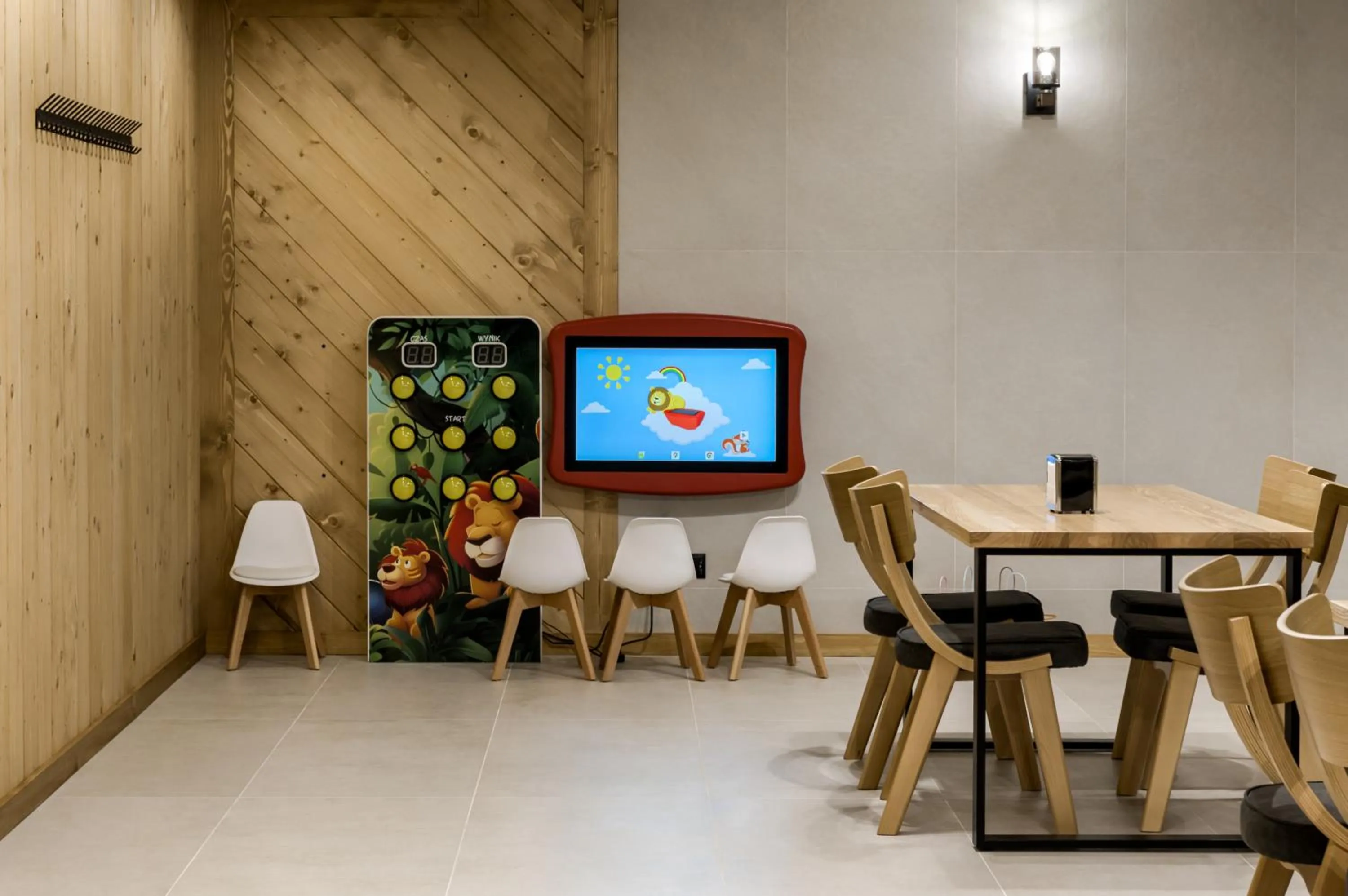 Breakfast in Royal Hill Residence