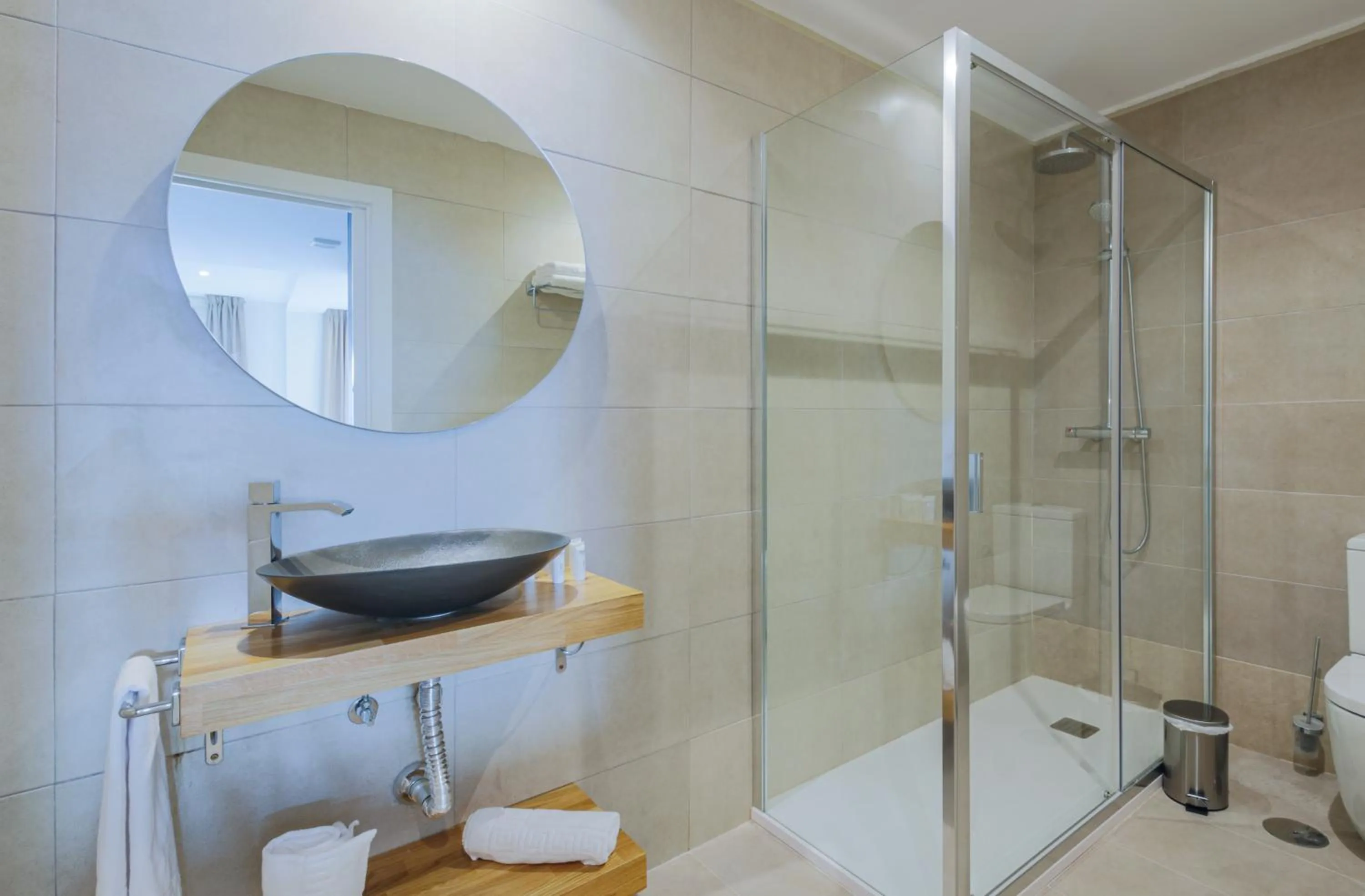 Toilet in Apartamentos Magna Sevilla