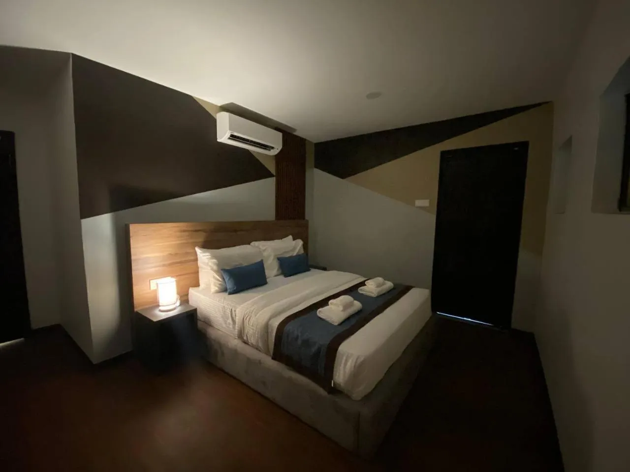 Photo of the whole room, Bed in Assalam Hotel