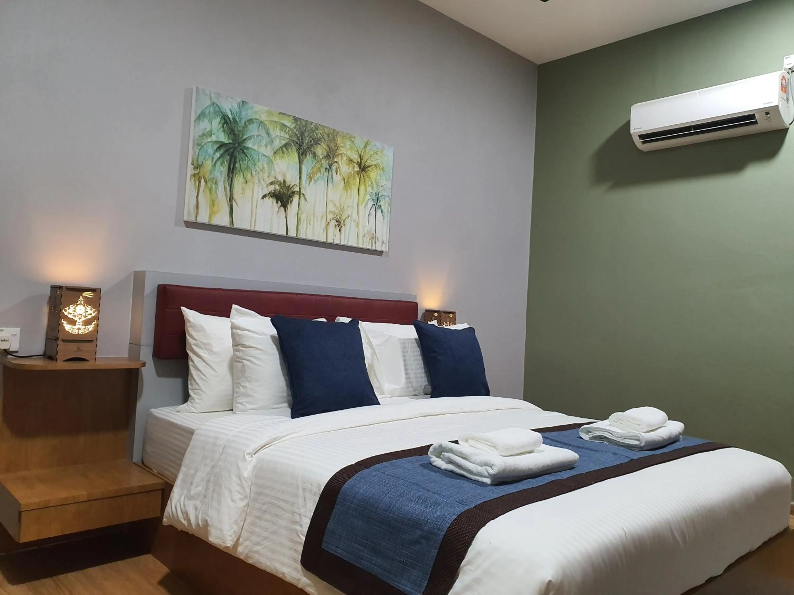 Photo of the whole room, Bed in Assalam Hotel