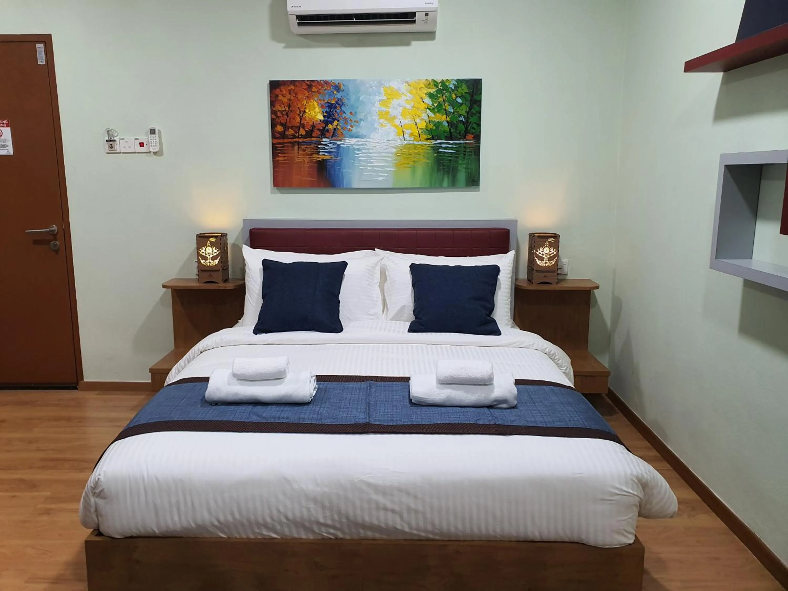 Photo of the whole room, Bed in Assalam Hotel