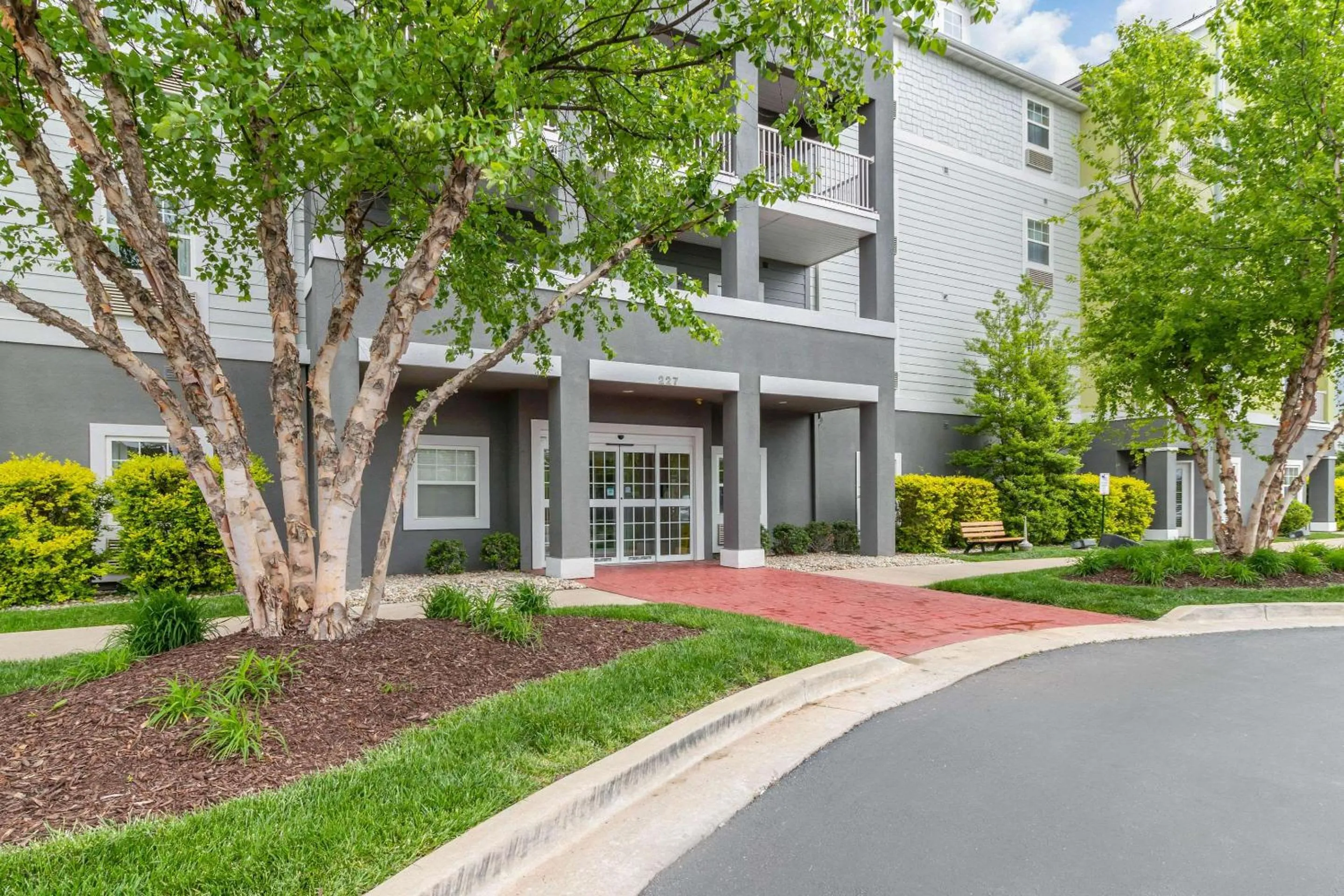 Property building in MainStay Suites St Robert - Fort Leonard Wood