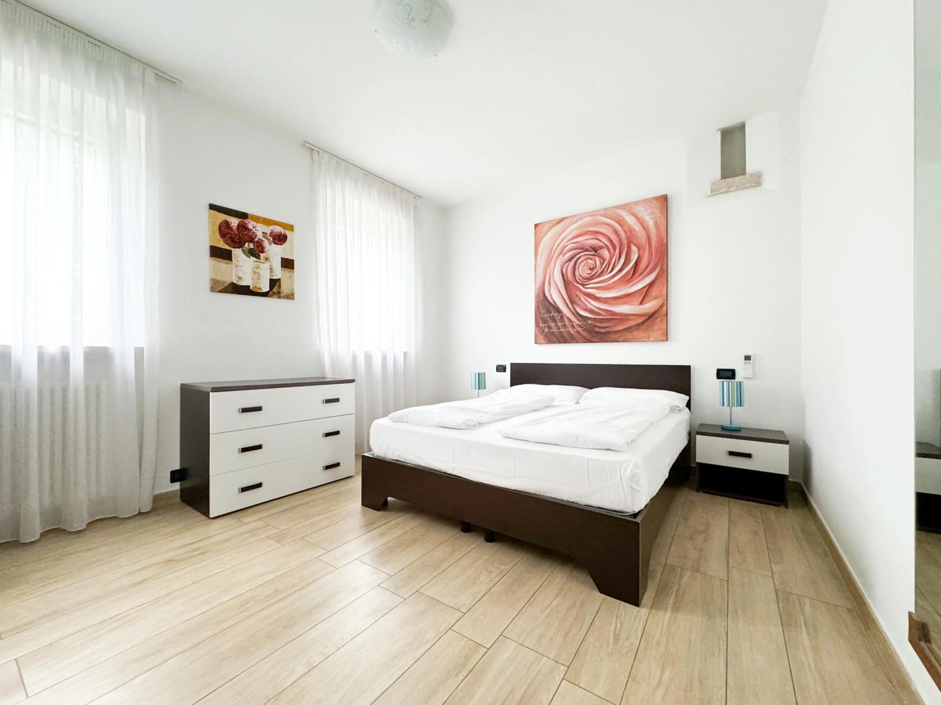 Bed in Apartments Colombara Bardolino