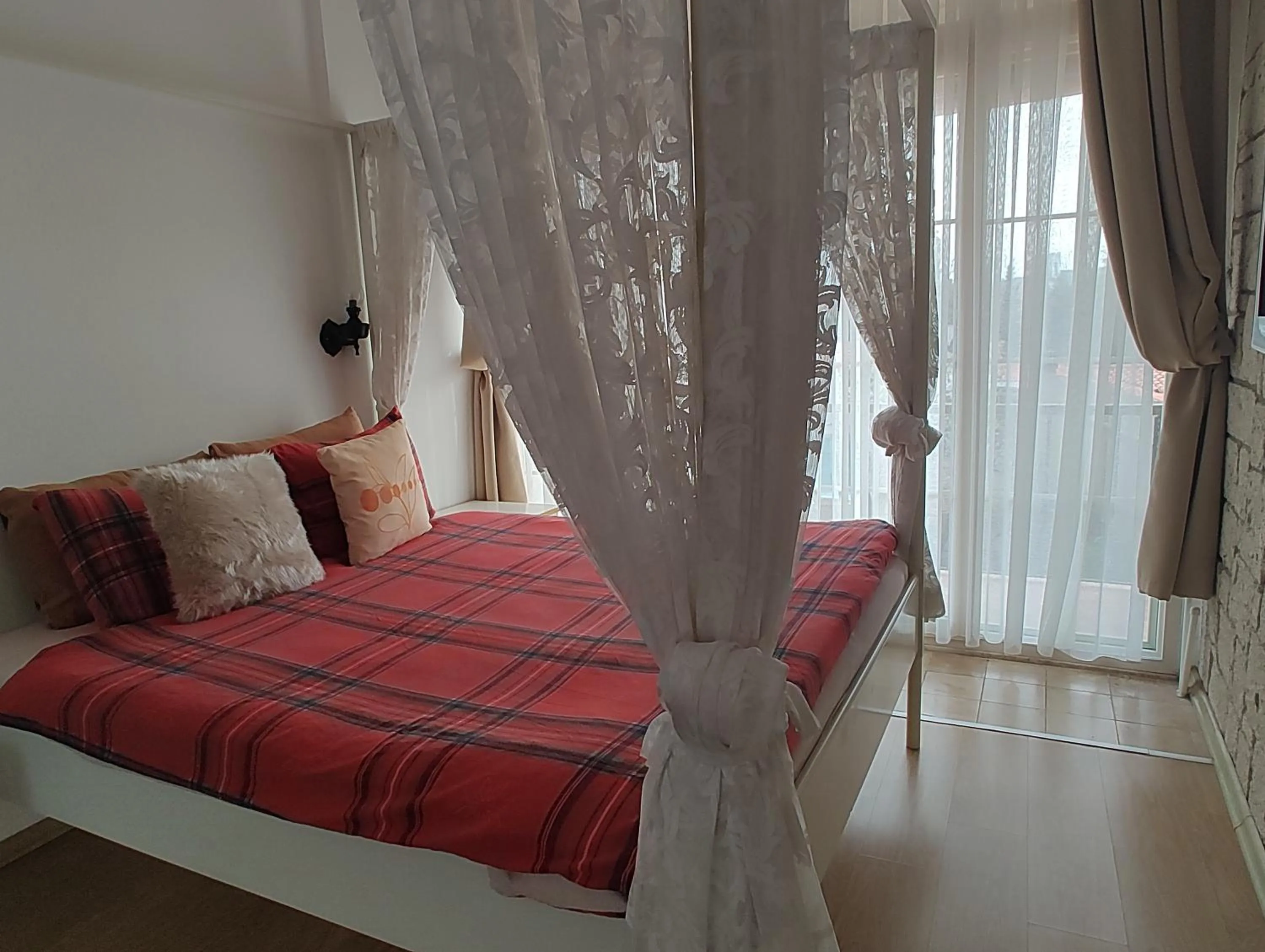 Bed in Kemerlihan Deluxe Hotel