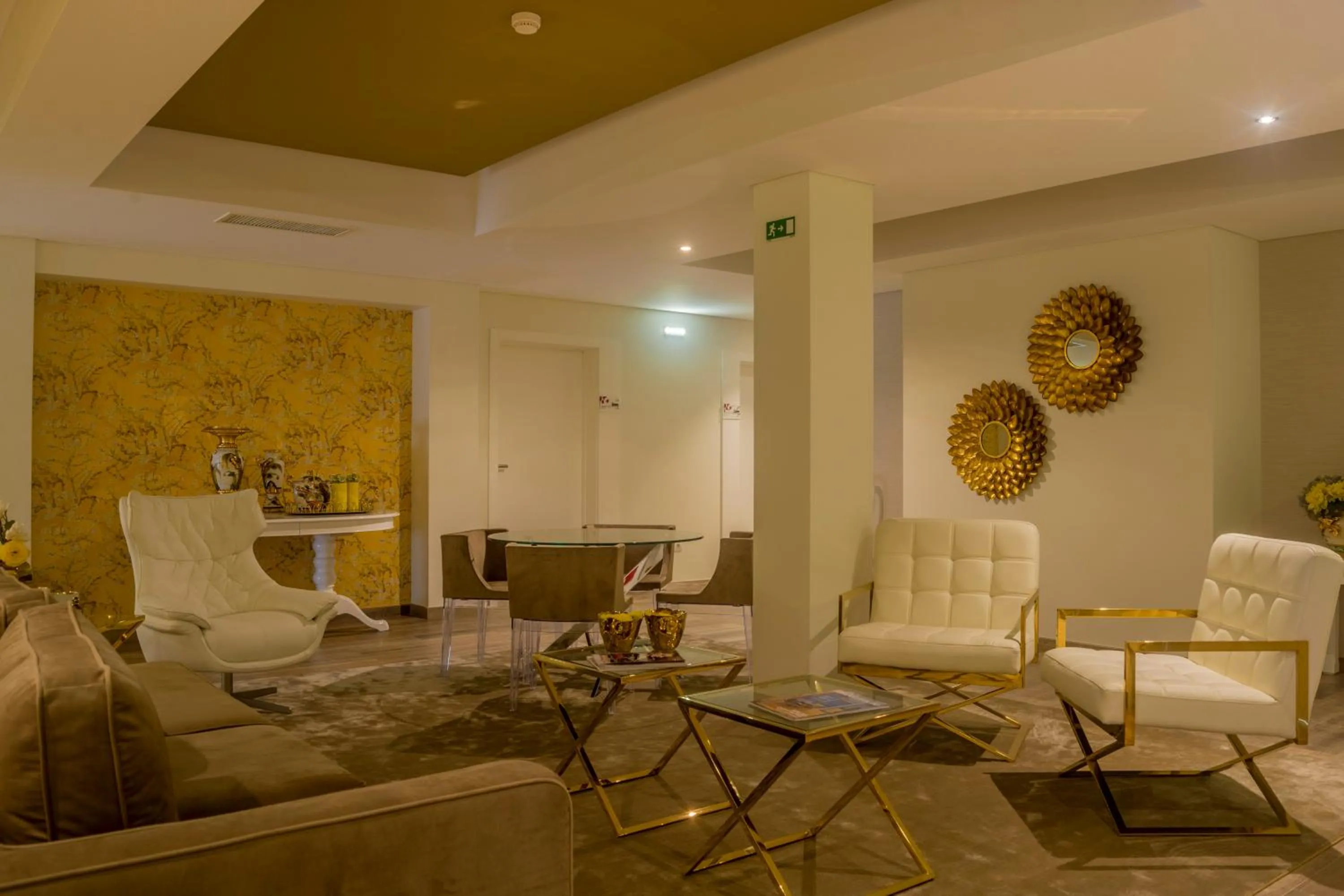 Seating area in Terrace Serra Hotel