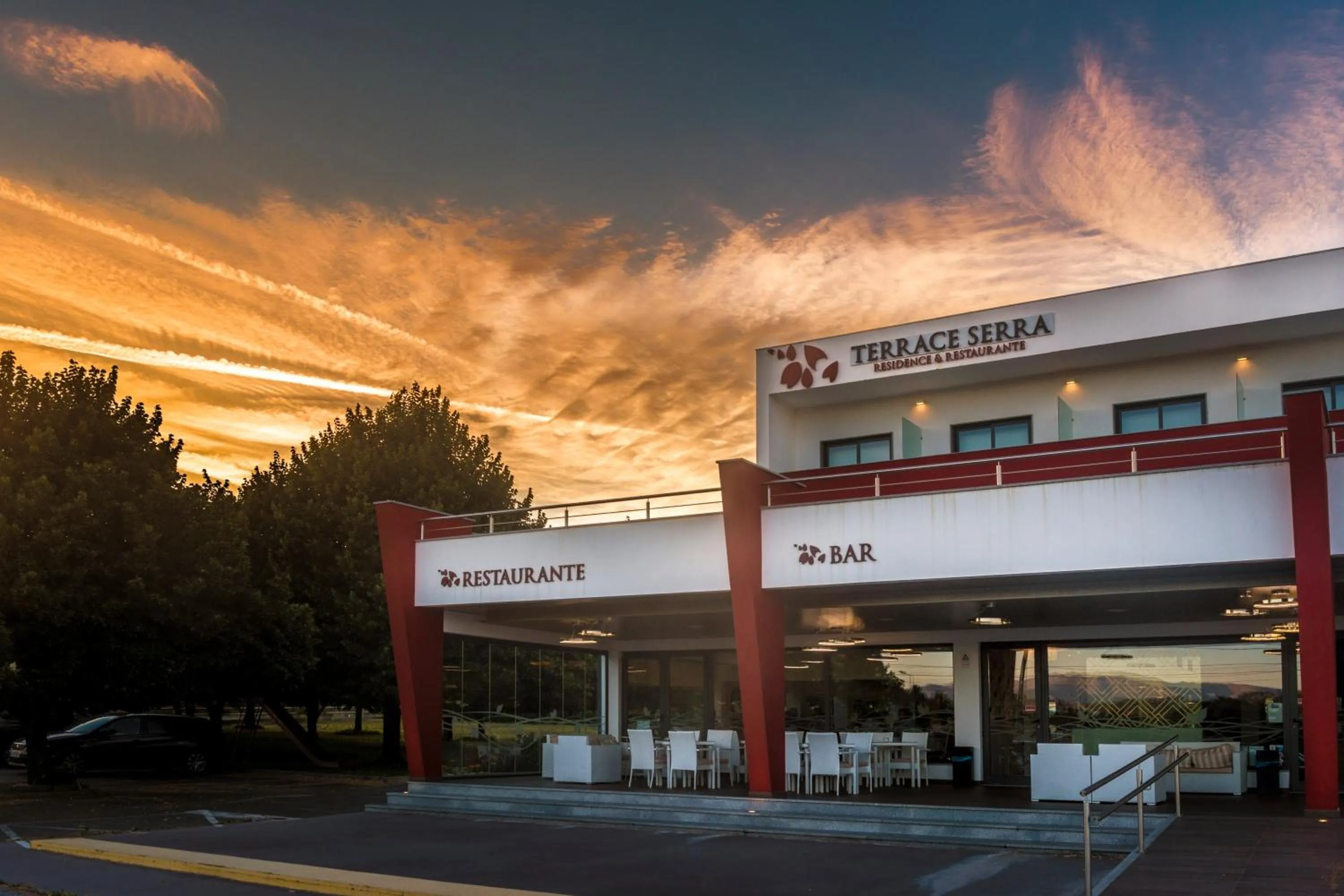 Facade/entrance in Terrace Serra Hotel