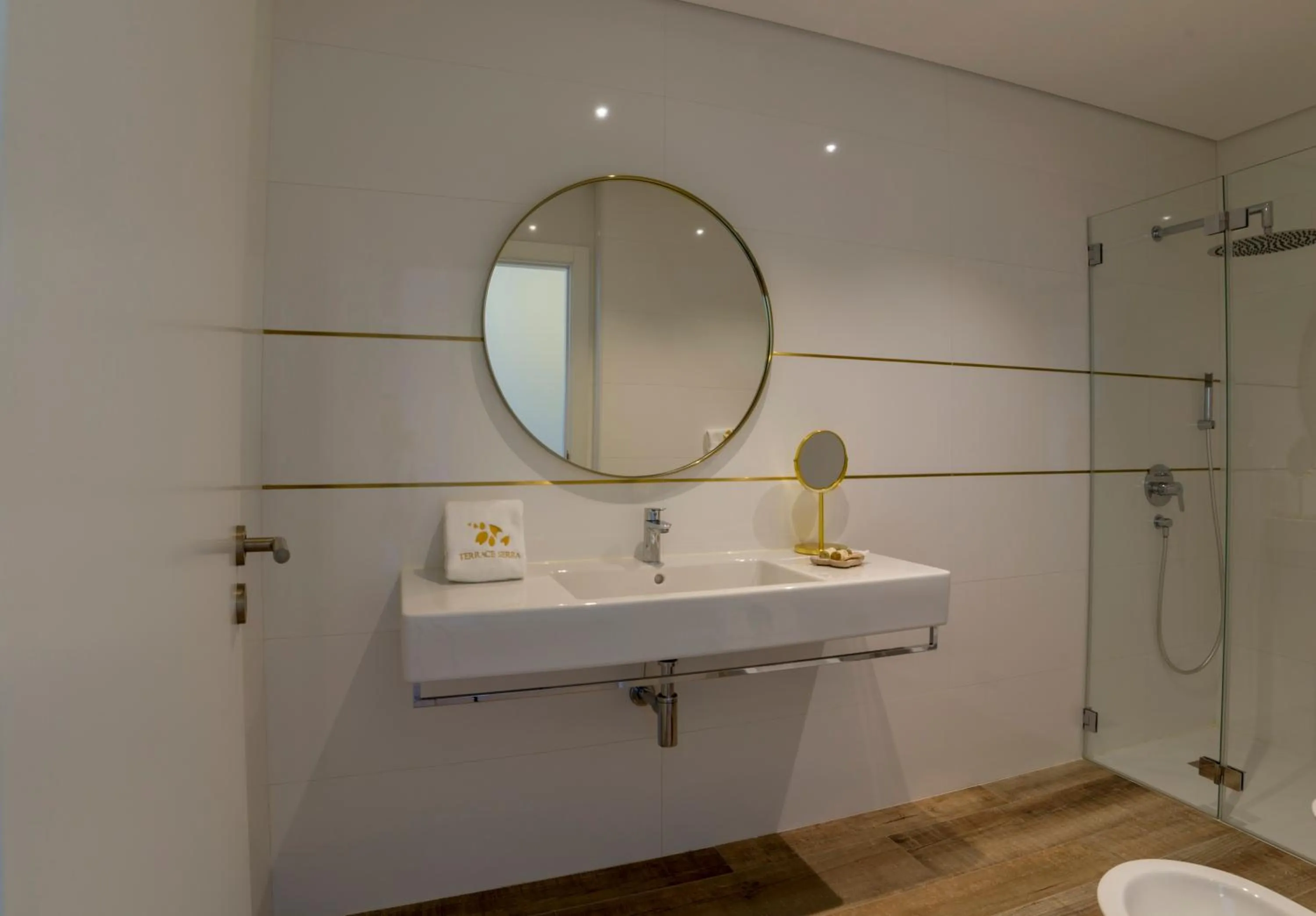 Shower in Terrace Serra Hotel