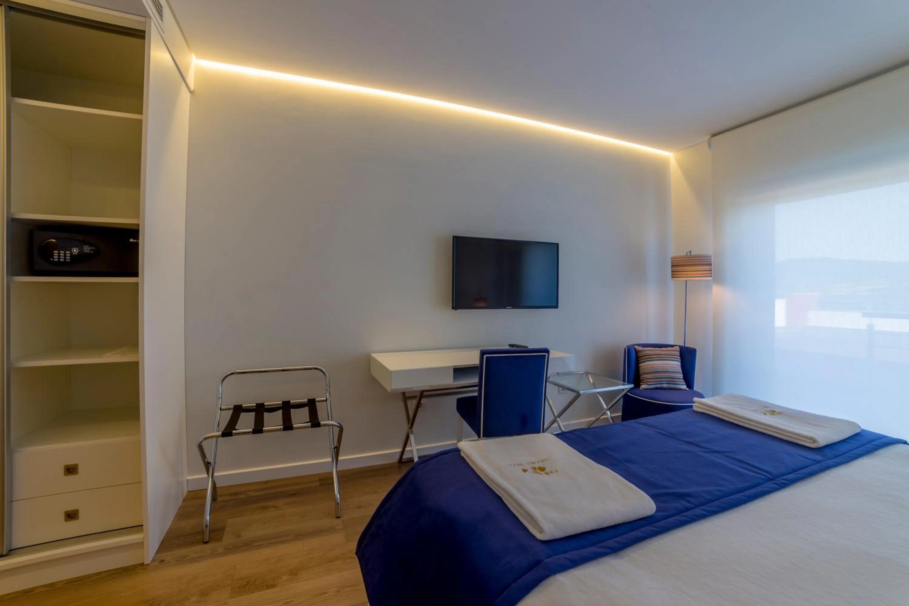 Bed in Terrace Serra Hotel